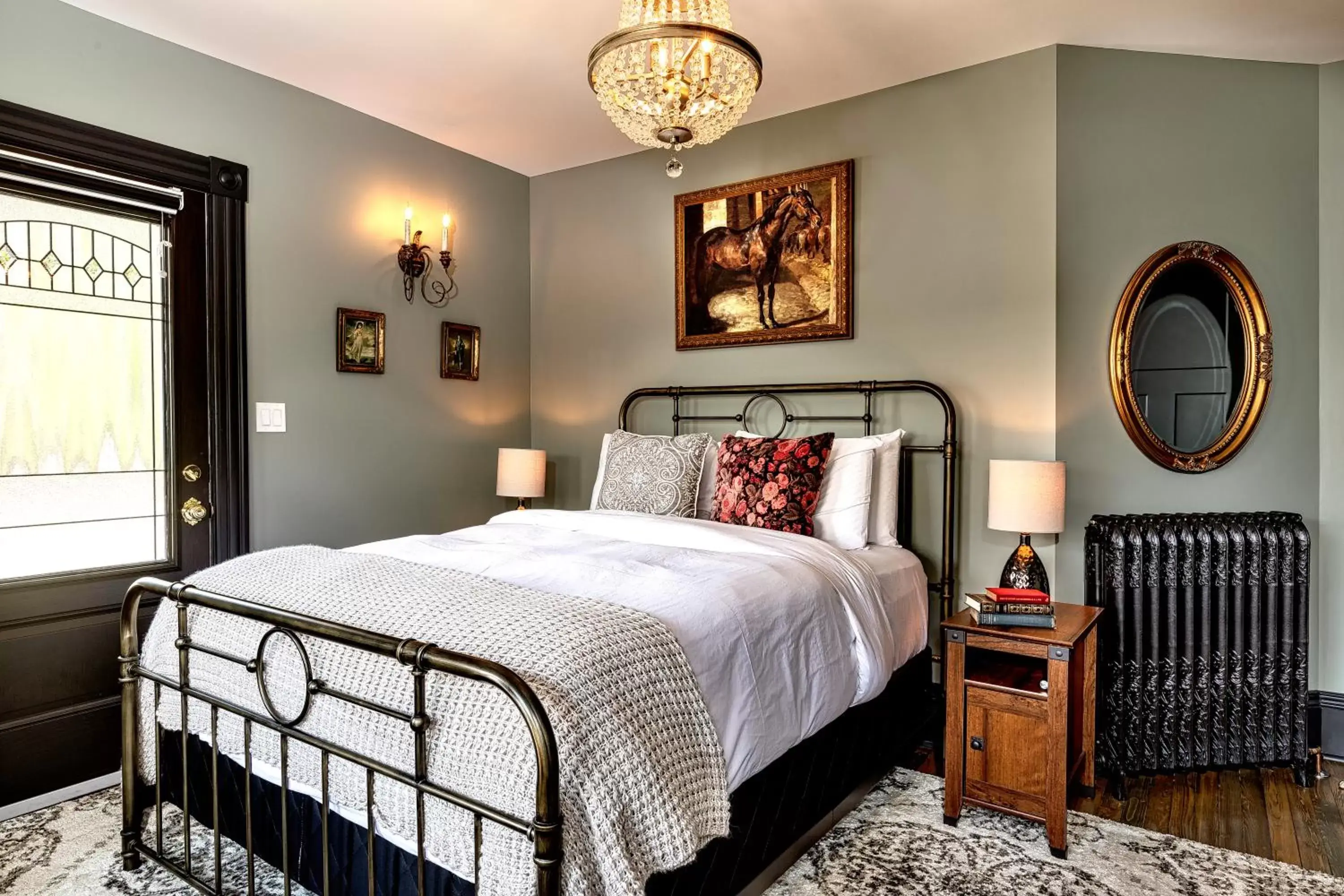 Deluxe Queen Suite in Slaymaker & Nichols Gastro House & Inn Deluxe Queen Suite in Slaymaker & Nichols Gastro House & Inn