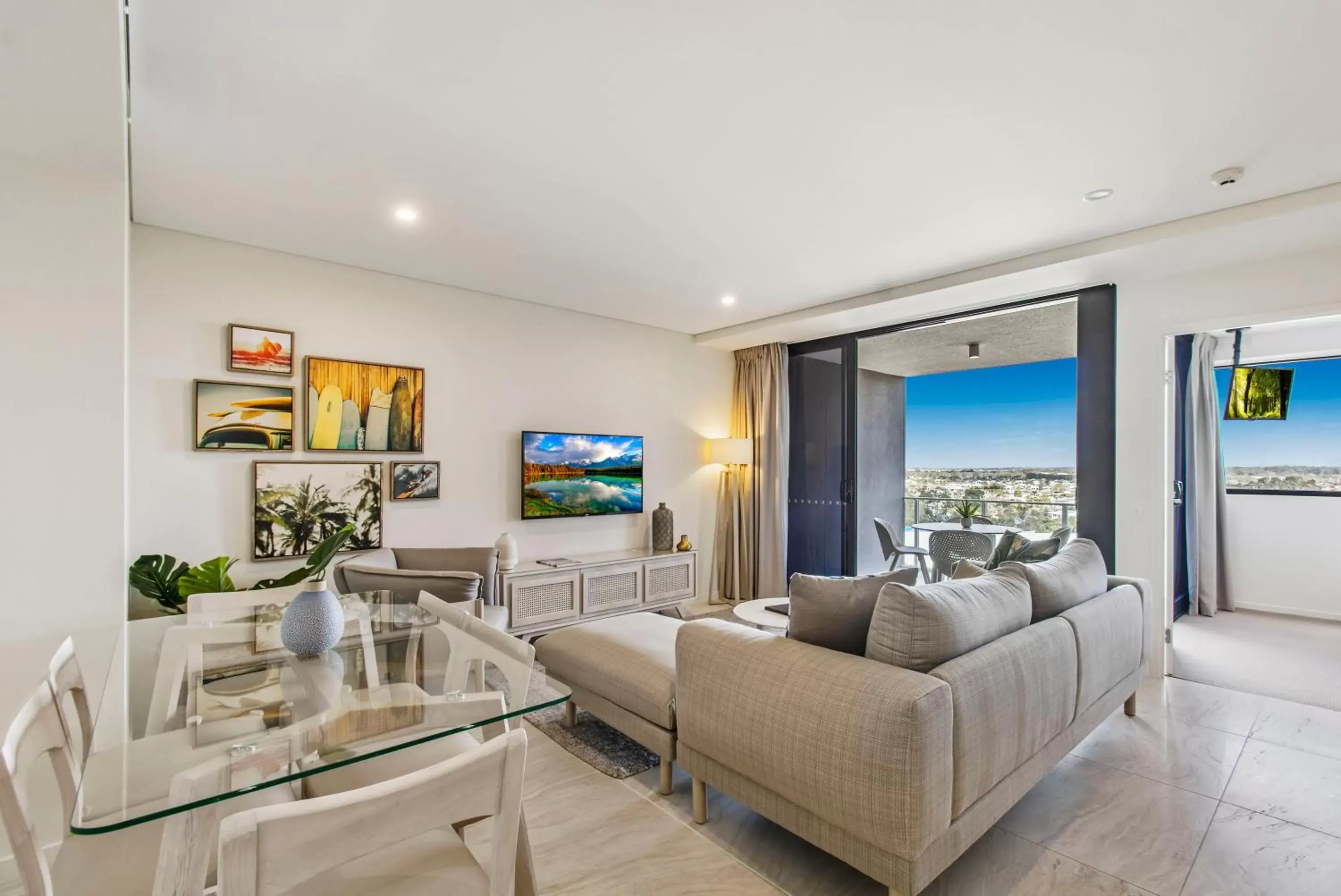 One Bedroom Apartment with Hinterland View - with Daily Service in Breeze Mooloolaba, Ascend Hotel Collection One Bedroom Apartment with Hinterland View - with Daily Service in Breeze Mooloolaba, Ascend Hotel Collection