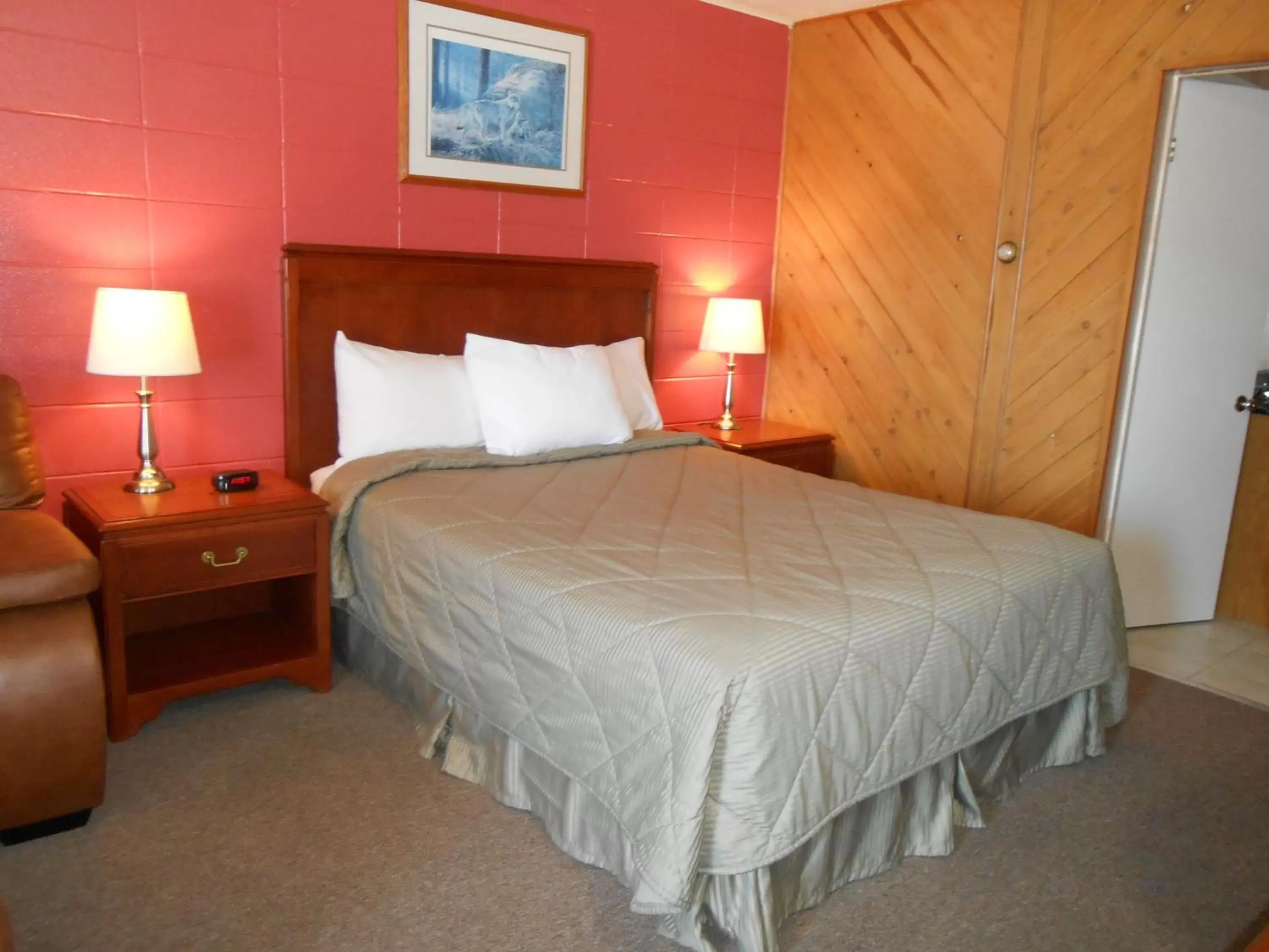 Queen Room in Aquarius Motel Queen Room in Aquarius Motel