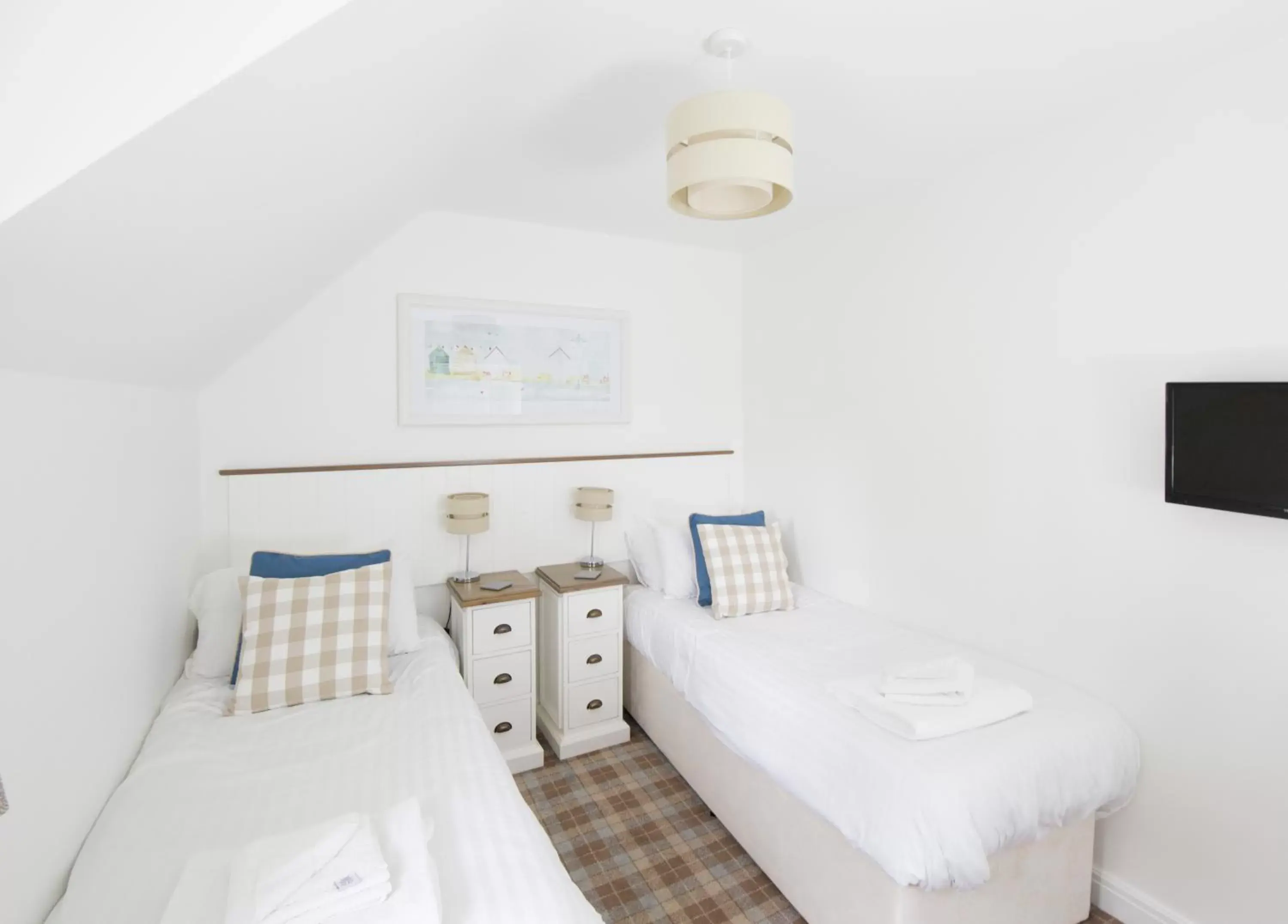 6 Berth Superior Cottage 3 Bed (2xD 1xT) in The Bay Filey Holiday Village 6 Berth Superior Cottage 3 Bed (2xD 1xT) in The Bay Filey Holiday Village