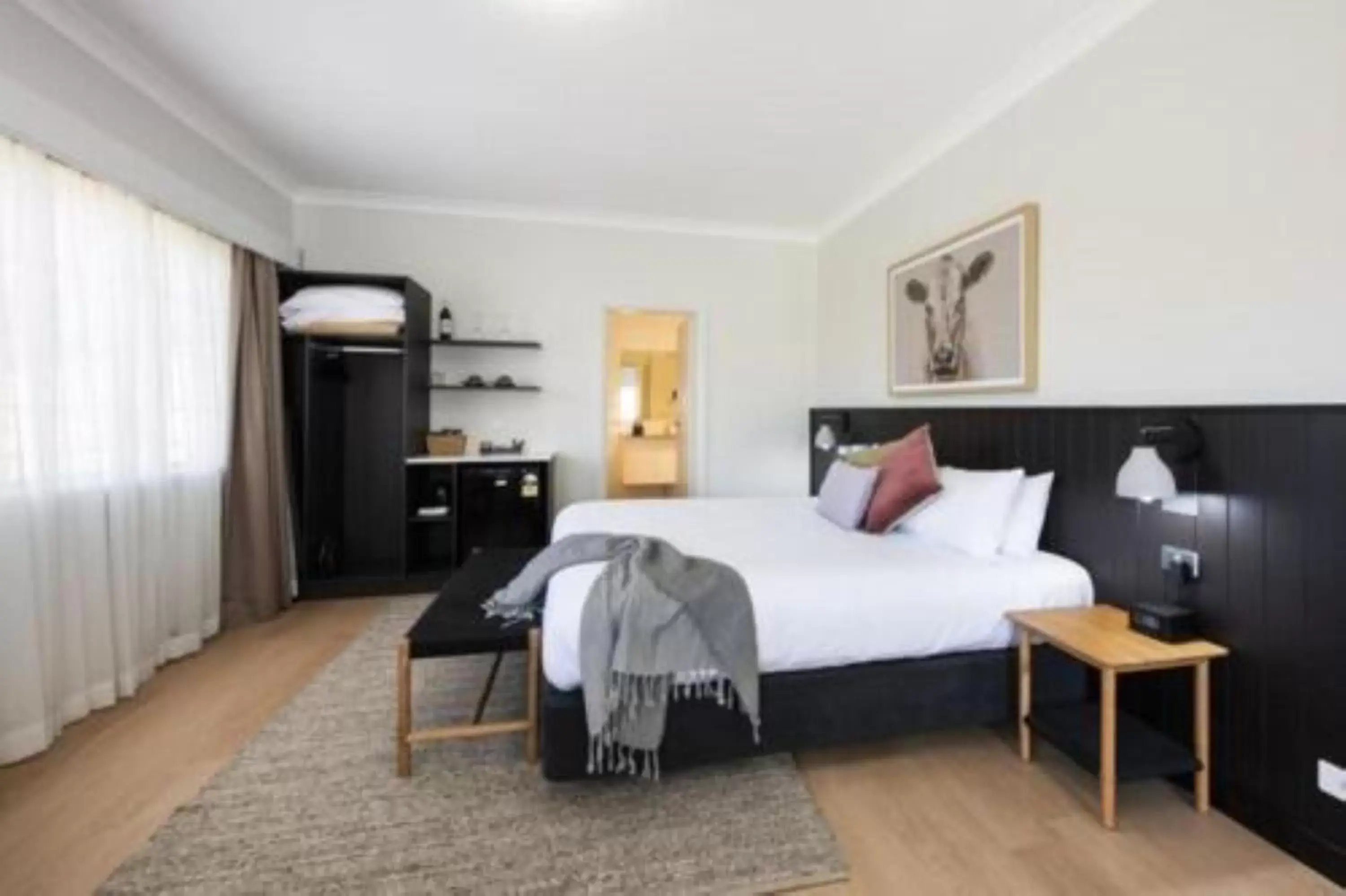 Two-Bedroom Suite - single occupancy in Parklands Resort Mudgee Two-Bedroom Suite - single occupancy in Parklands Resort Mudgee