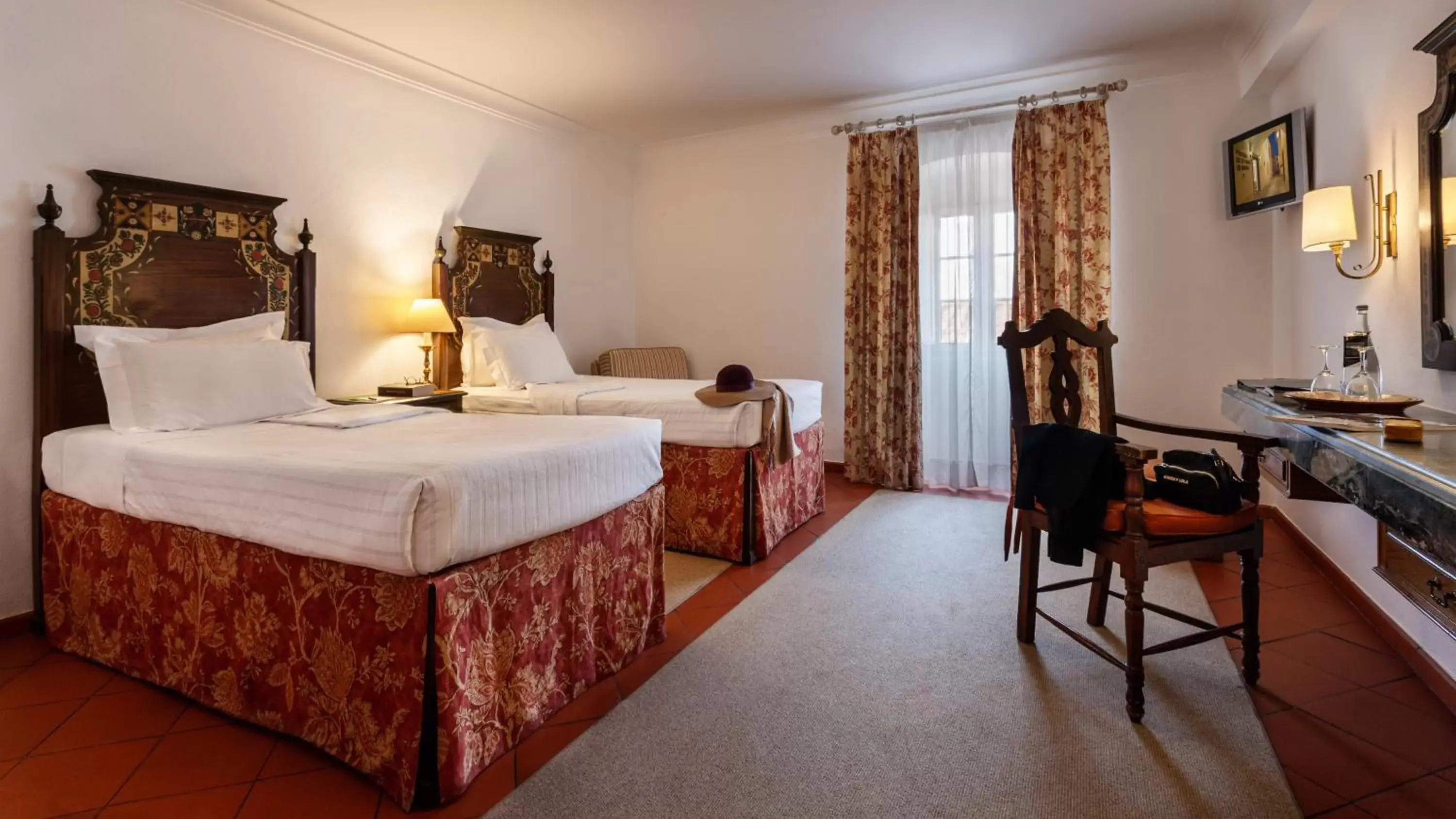 Family Room with Balcony in Pousada de Marvao Family Room with Balcony in Pousada de Marvao