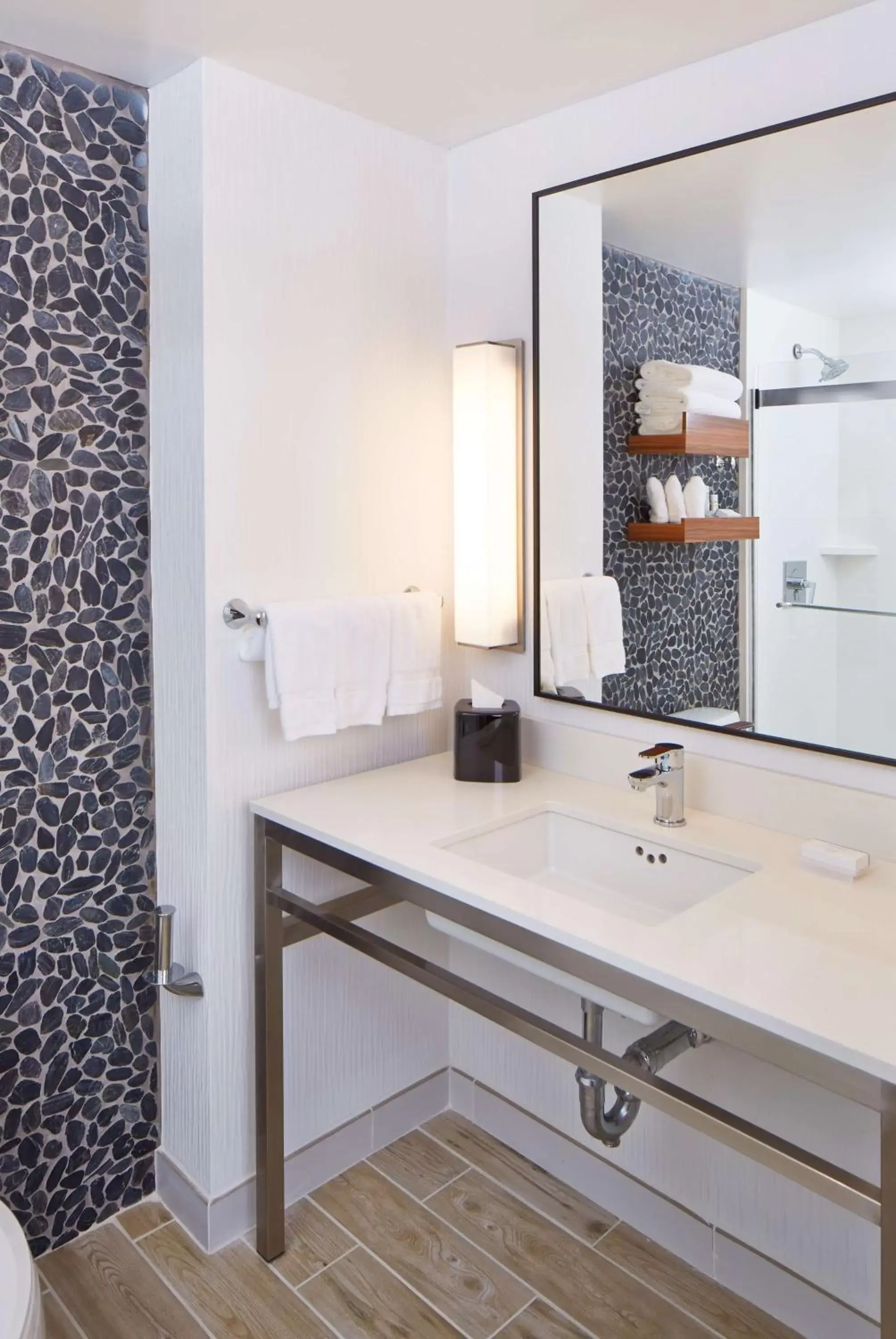 Junior King Suite - Hearing Access in Hilton Garden Inn Boston/Marlborough Junior King Suite - Hearing Access in Hilton Garden Inn Boston/Marlborough