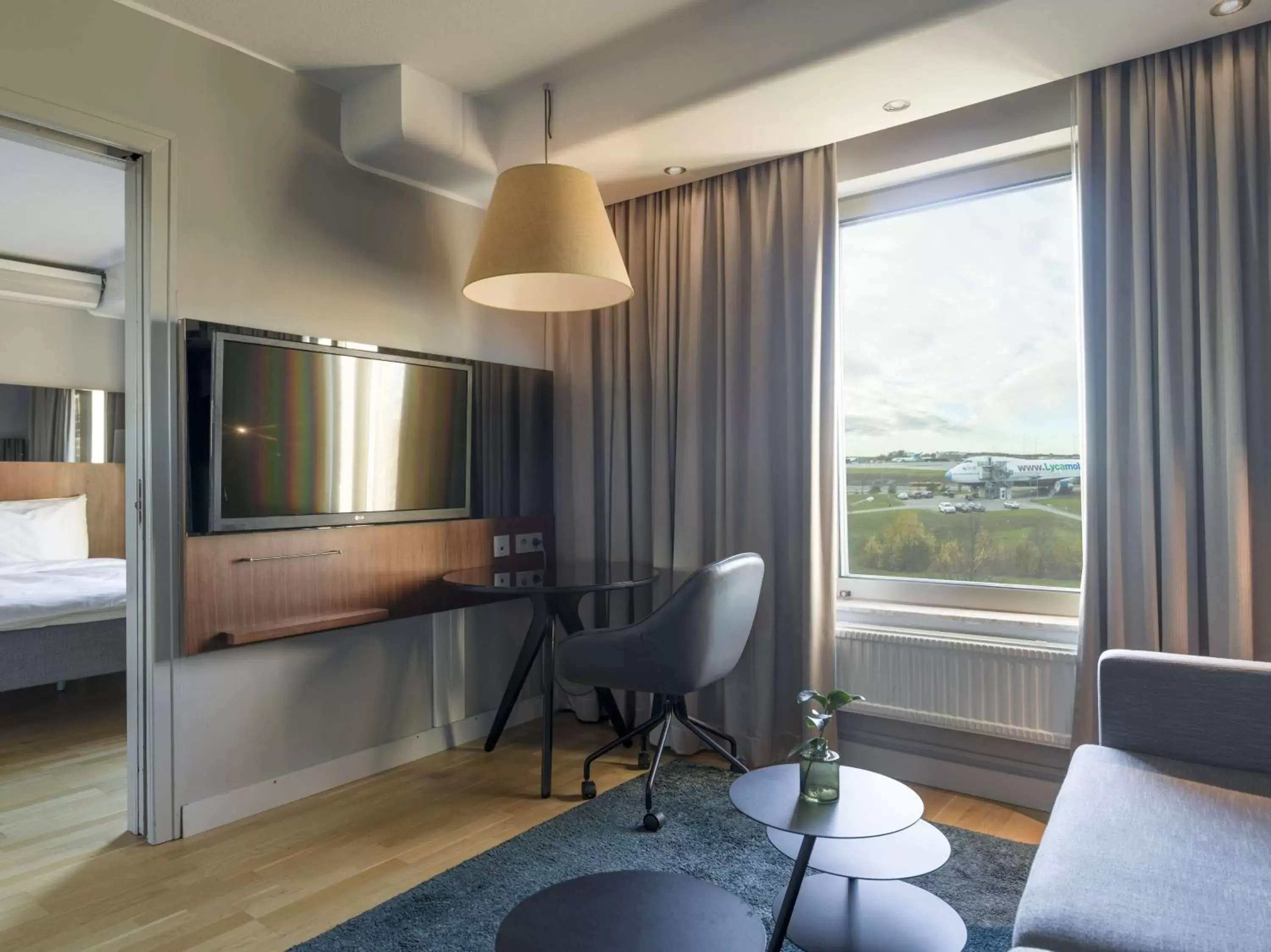 Suite with Sauna in Radisson Blu Arlandia Hotel, Stockholm-Arlanda Suite with Sauna in Radisson Blu Arlandia Hotel, Stockholm-Arlanda