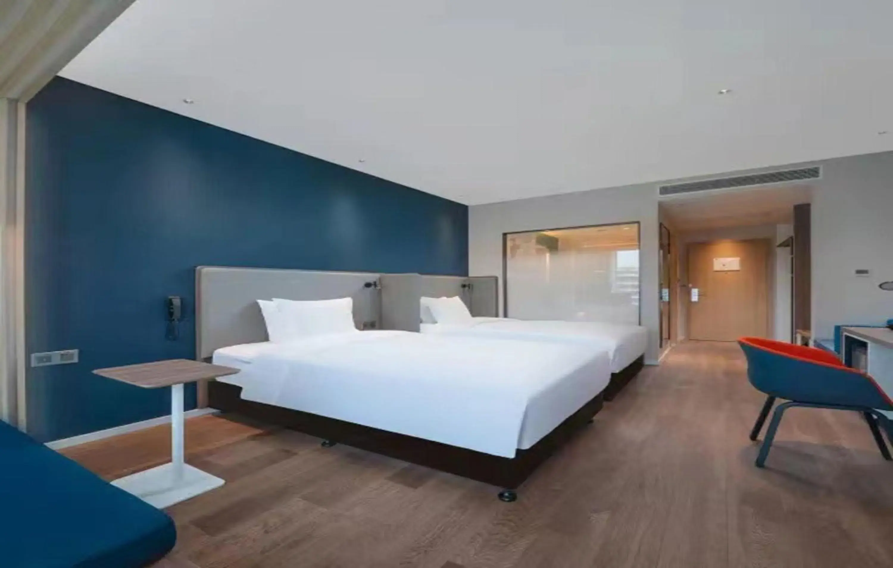 Standard Twin Room in Holiday Inn Express - Wuhan Optical Valley by IHG Standard Twin Room in Holiday Inn Express - Wuhan Optical Valley by IHG