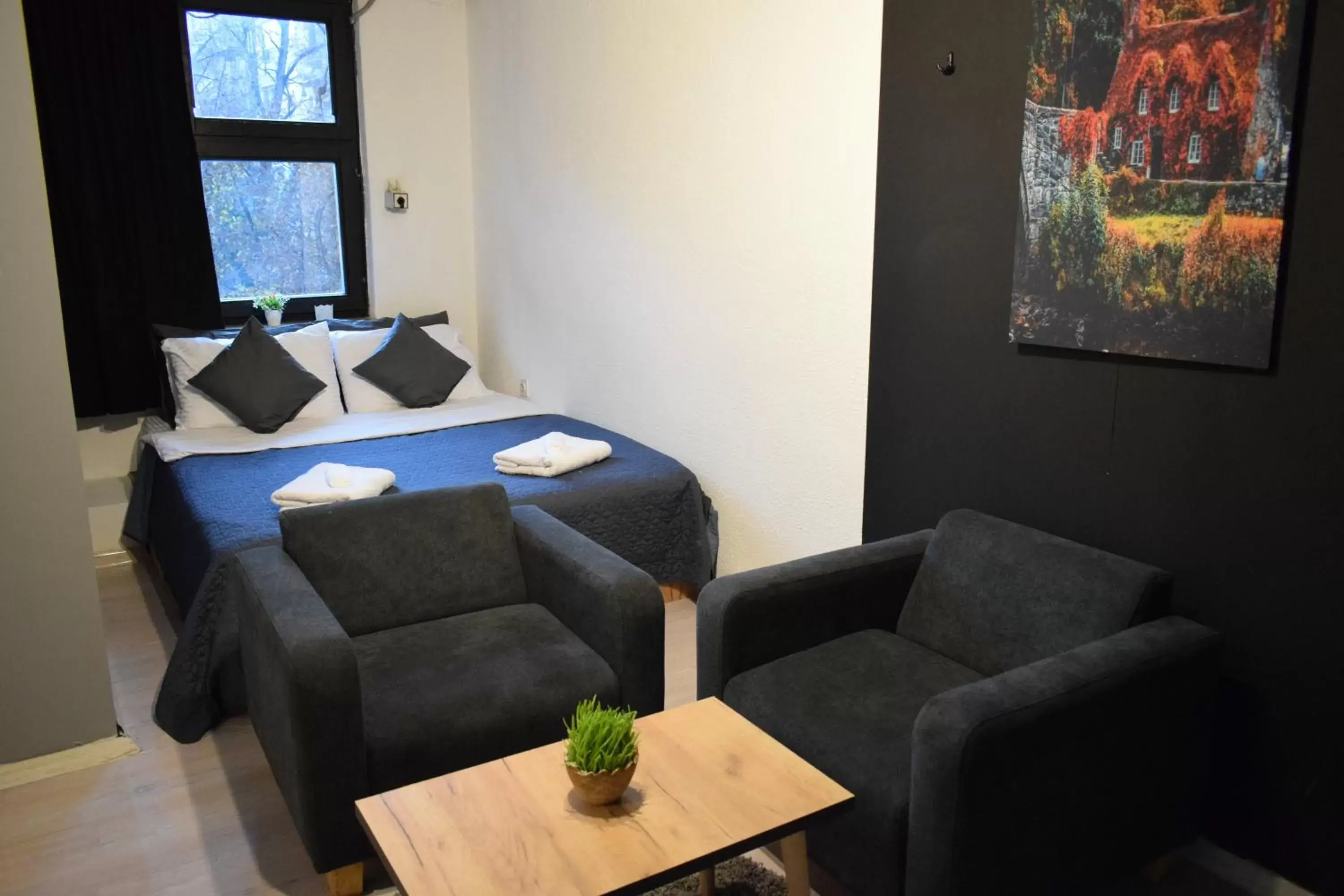 M - Square Private Rooms M - Square Private Rooms