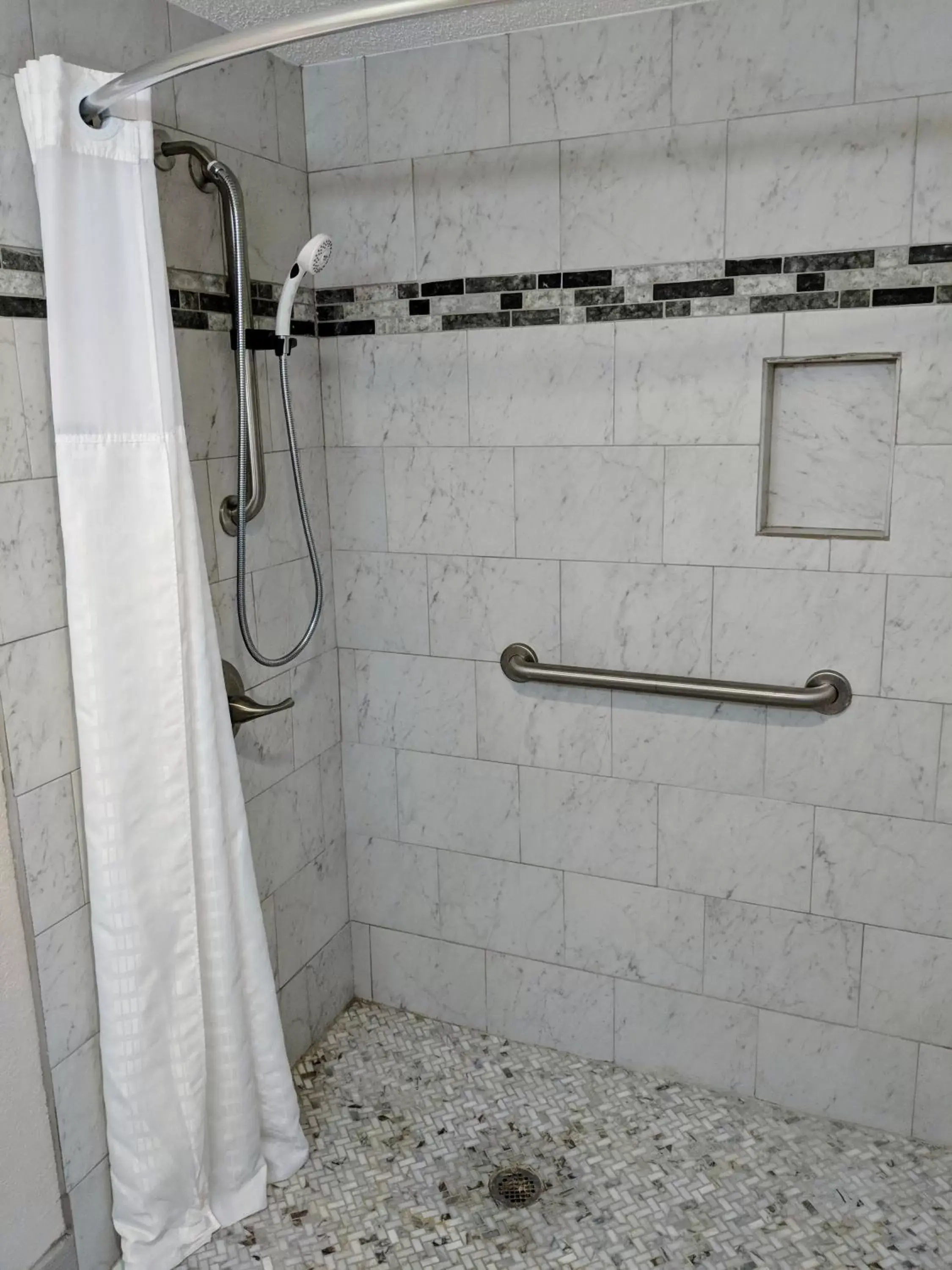 King Room - Disability Access/Non-Smoking in Super 8 by Wyndham Lake City King Room - Disability Access/Non-Smoking in Super 8 by Wyndham Lake City