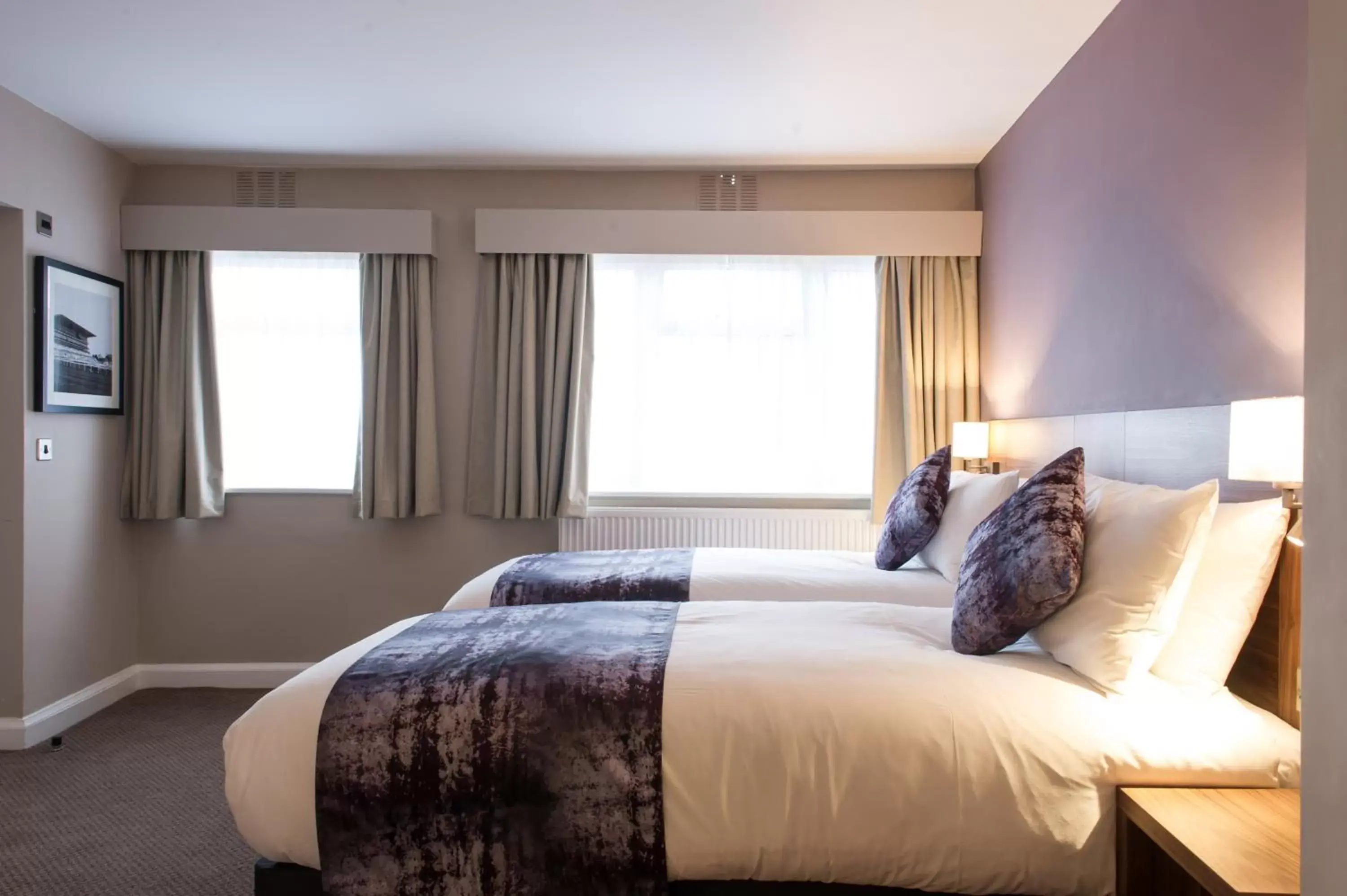 Double or Twin Room - Disability Access in Toby Carvery Doncaster by Innkeeper's Collection Double or Twin Room - Disability Access in Toby Carvery Doncaster by Innkeeper's Collection