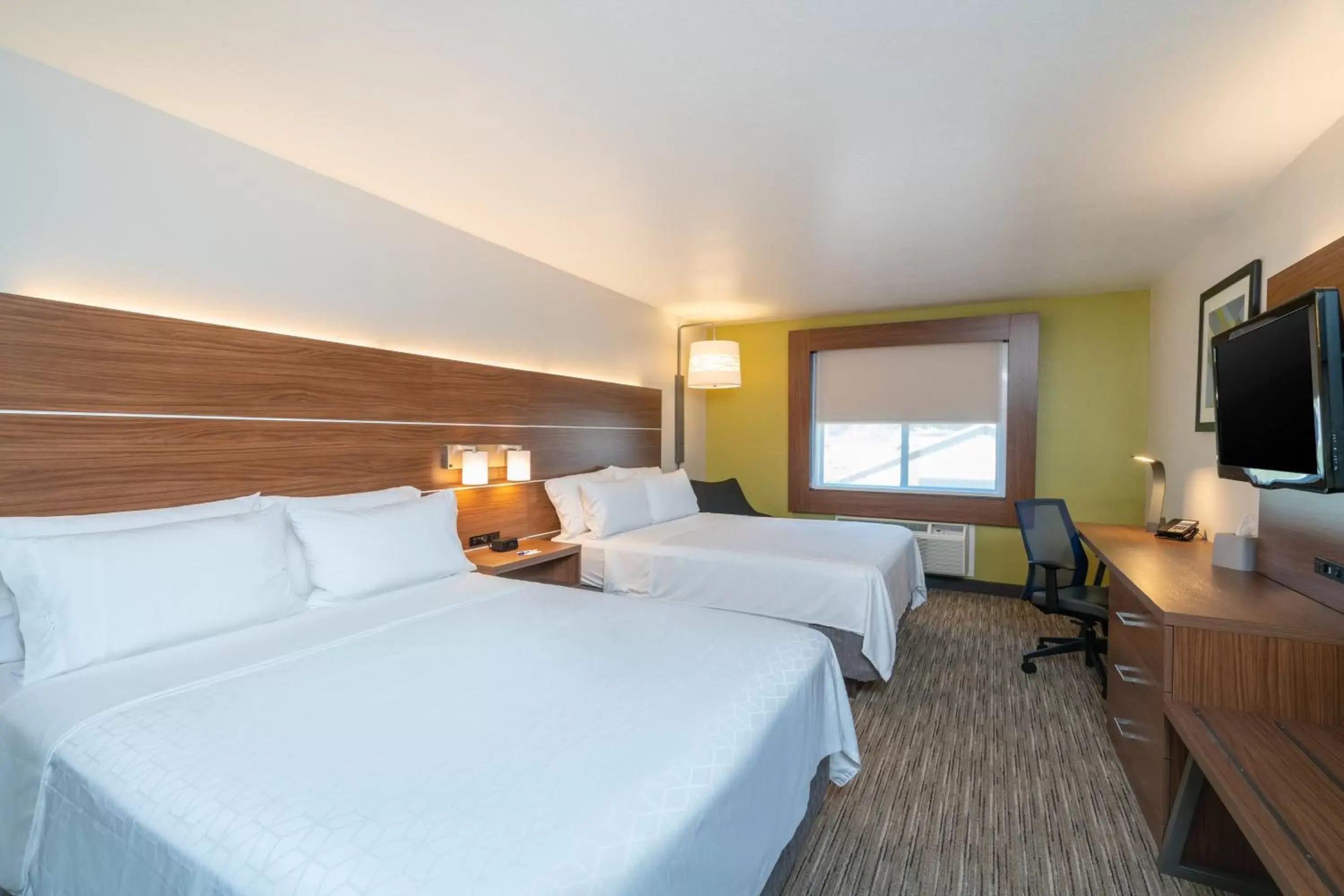 Standard Queen Room with Two Queen Beds and Roll-In Shower - Mobility Access in Holiday Inn Express Hotel & Suites Elkins by IHG Standard Queen Room with Two Queen Beds and Roll-In Shower - Mobility Access in Holiday Inn Express Hotel & Suites Elkins by IHG