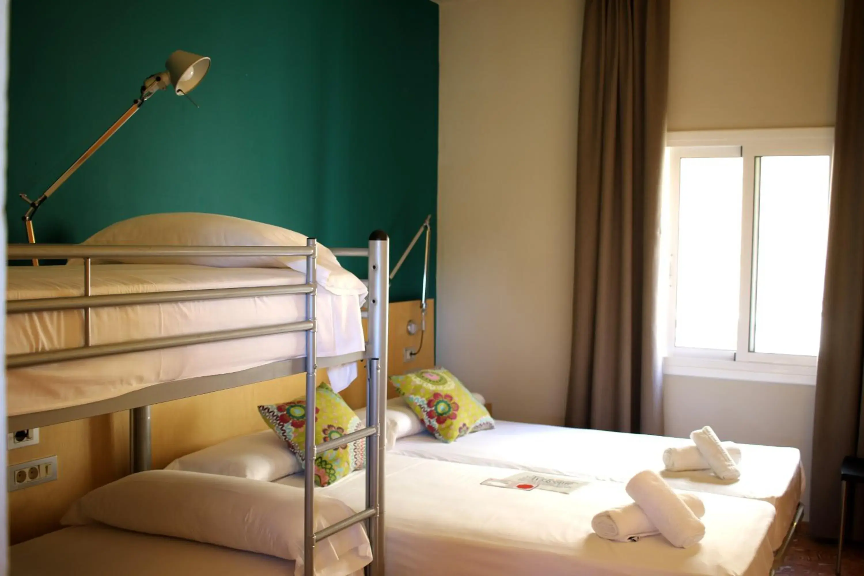 Family Room with Terrace in Hostal La Fosca Family Room with Terrace in Hostal La Fosca