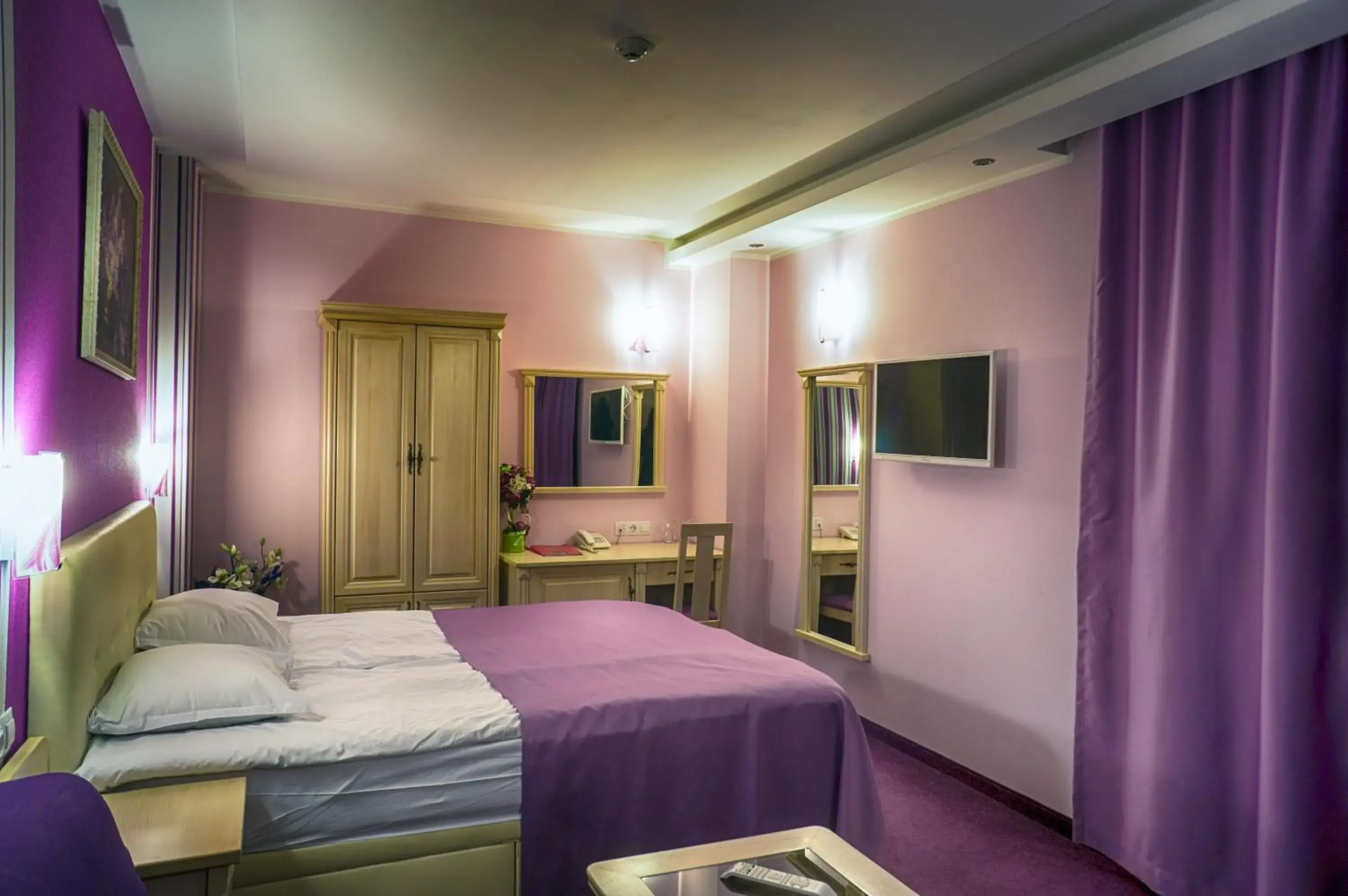Deluxe Double Room with Balcony in Hotel Adria Deluxe Double Room with Balcony in Hotel Adria