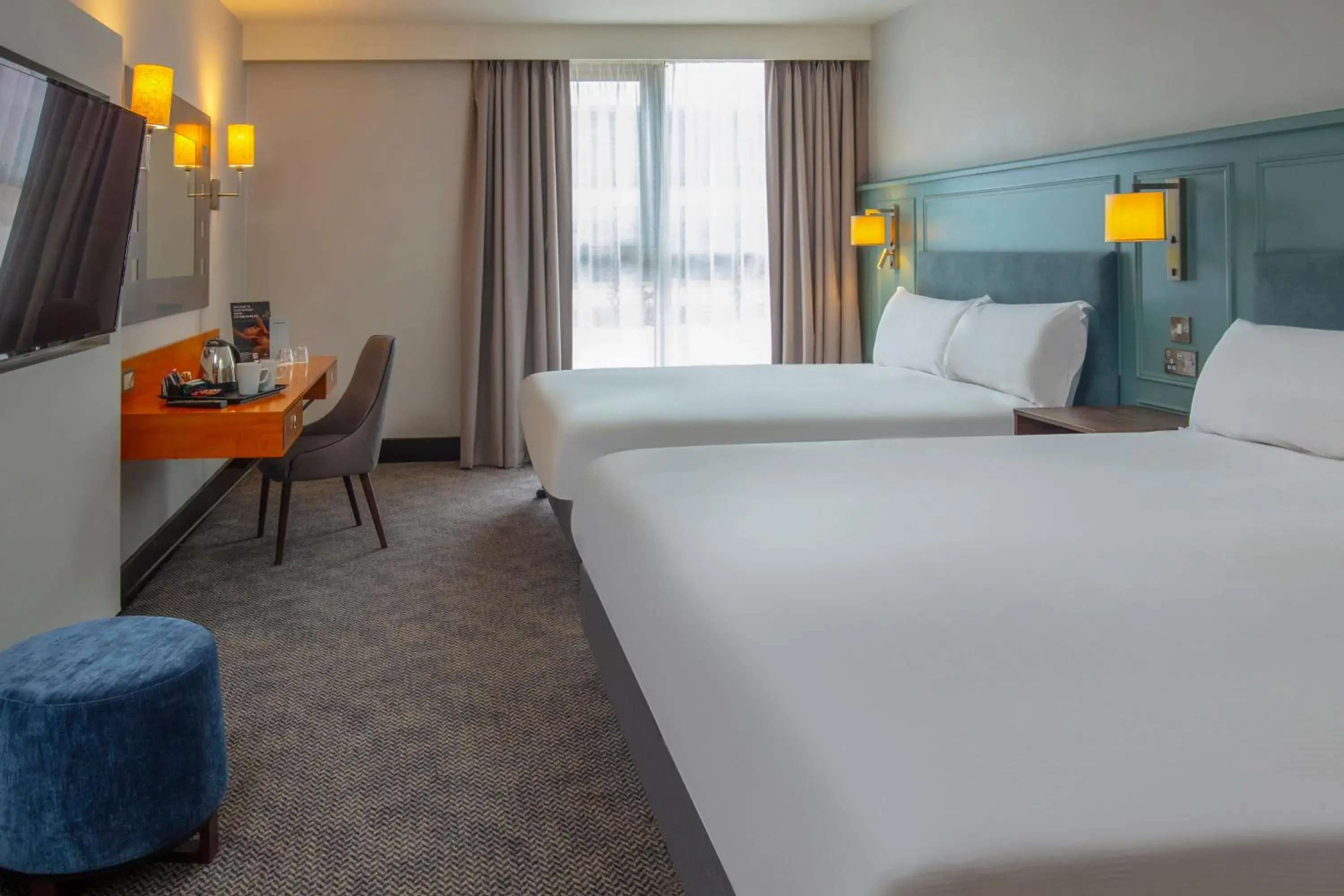 Deluxe Family Room in Crewe Hall Hotel & Spa - Cheshire Deluxe Family Room in Crewe Hall Hotel & Spa - Cheshire