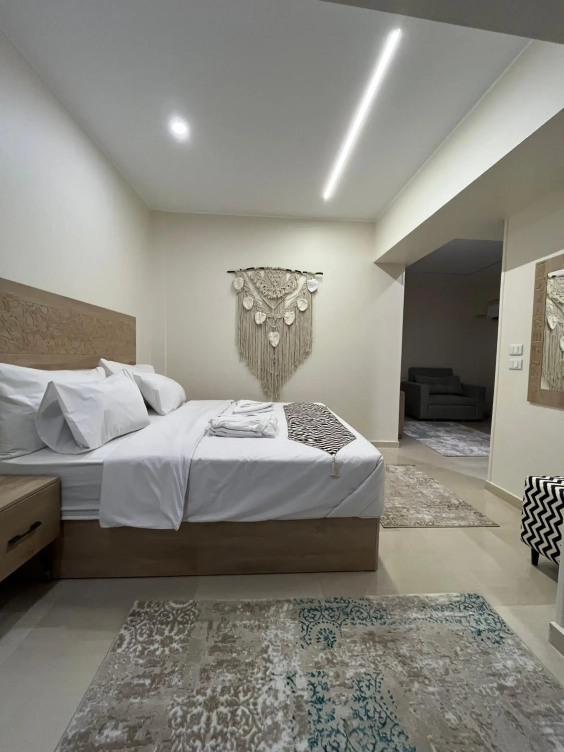 Deluxe Suite Panoramic Pyramids & Sphinx View in The Gate Hotel Front Pyramids & Sphinx View Deluxe Suite Panoramic Pyramids & Sphinx View in The Gate Hotel Front Pyramids & Sphinx View