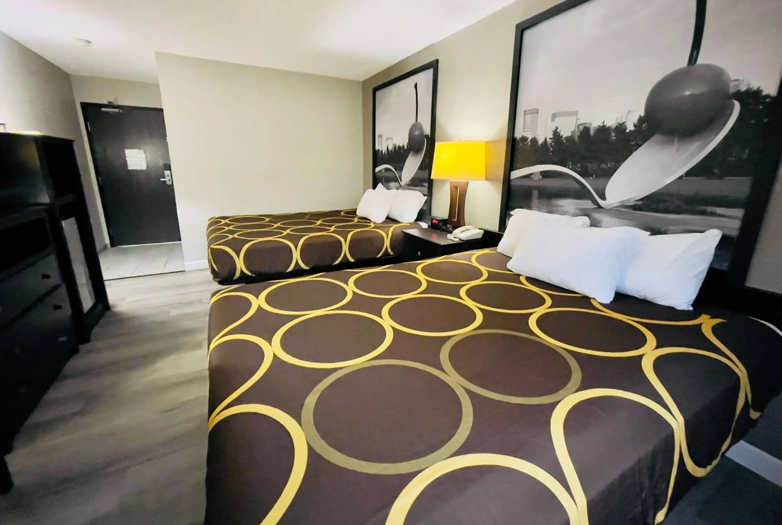 Queen Room with Two Queen Beds - Non-Smoking in Super 8 by Wyndham Shakopee Queen Room with Two Queen Beds - Non-Smoking in Super 8 by Wyndham Shakopee