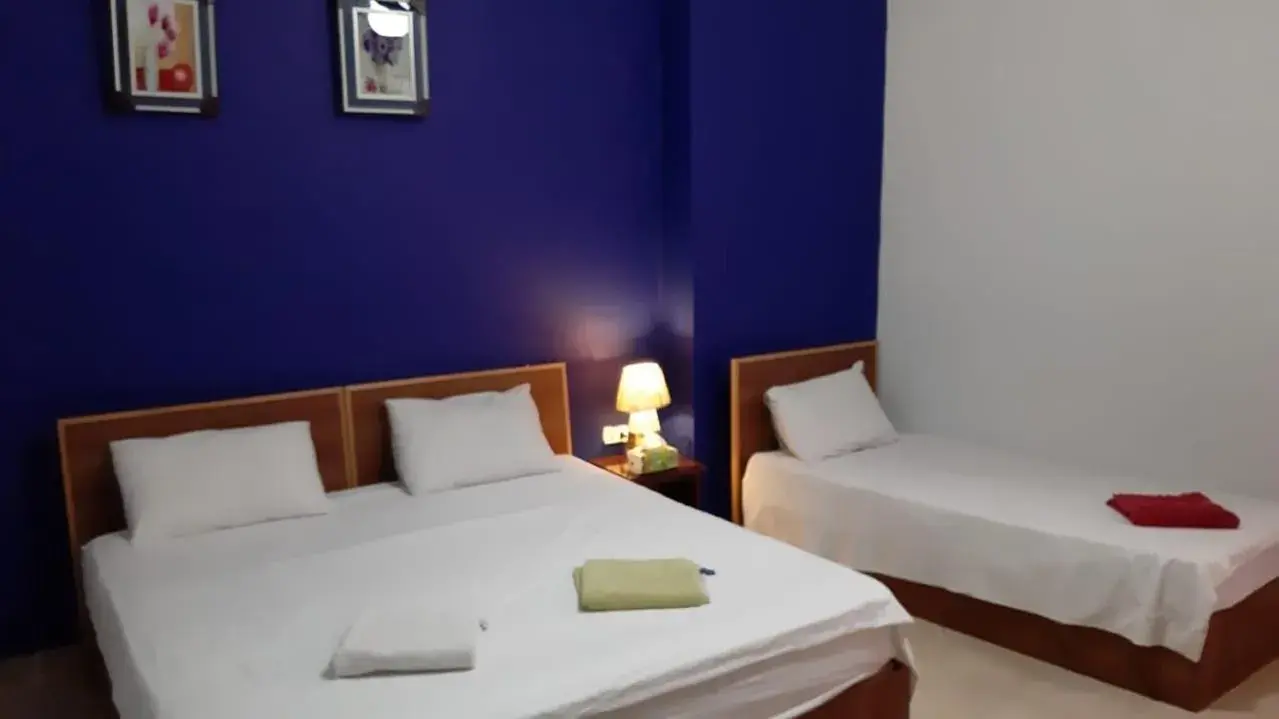 Triple Room in Jordan River Hotel Triple Room in Jordan River Hotel