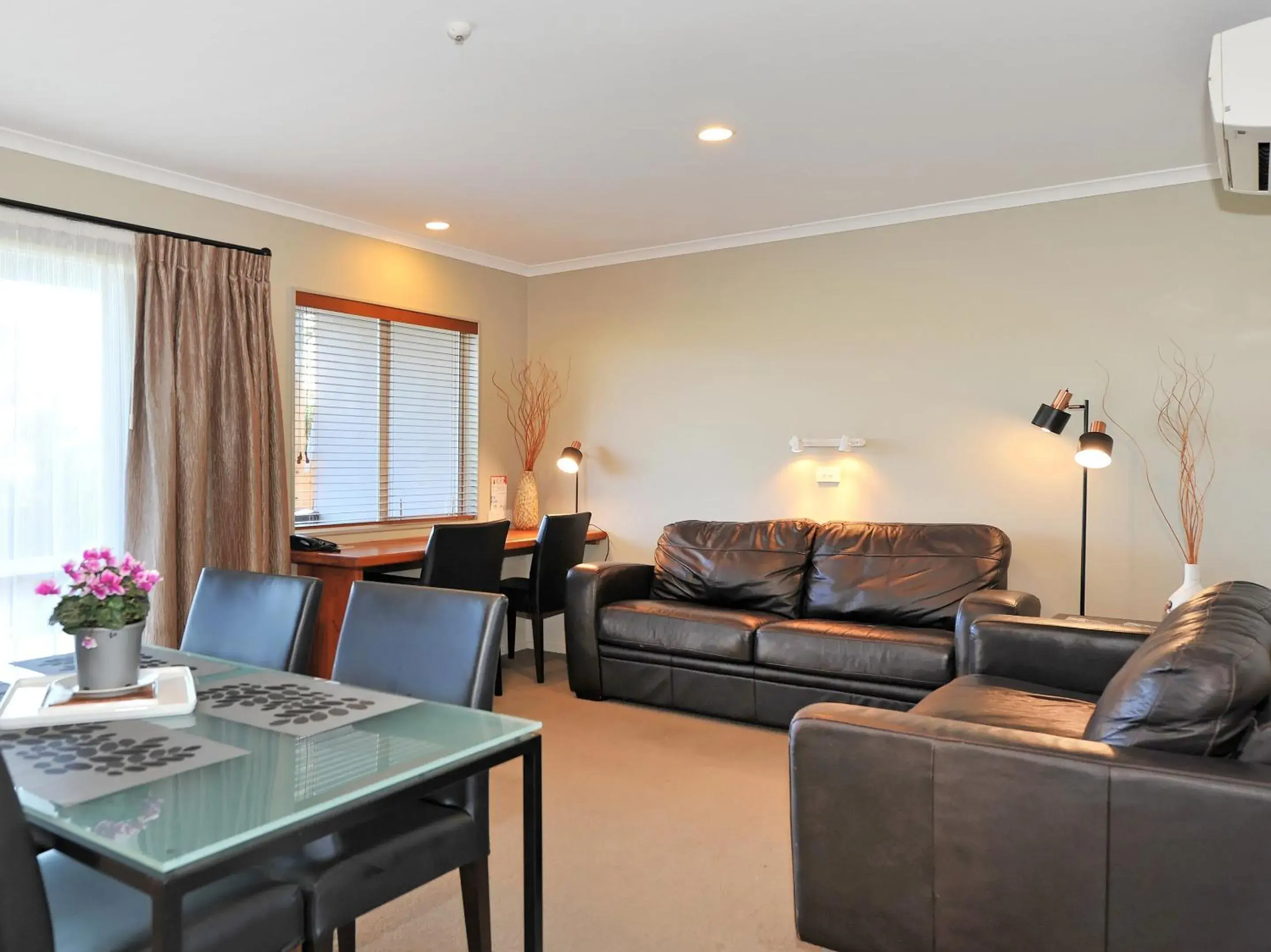 Two-Bedroom Apartment in Mohua Motels Two-Bedroom Apartment in Mohua Motels