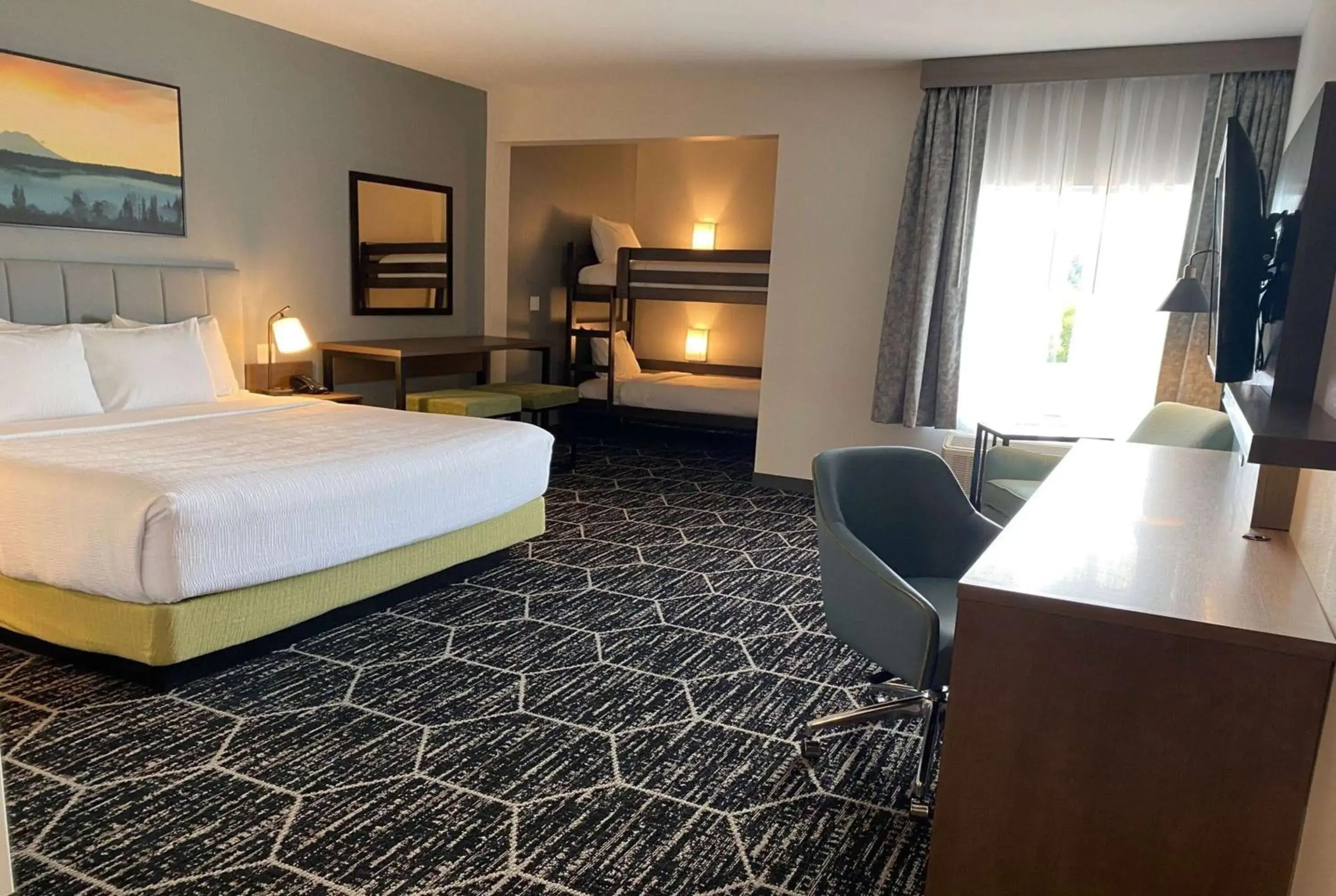 Family Suite with One King Bed and One Bunk Bed - Non-Smoking in La Quinta Inn & Suites by Wyndham Centralia Family Suite with One King Bed and One Bunk Bed - Non-Smoking in La Quinta Inn & Suites by Wyndham Centralia