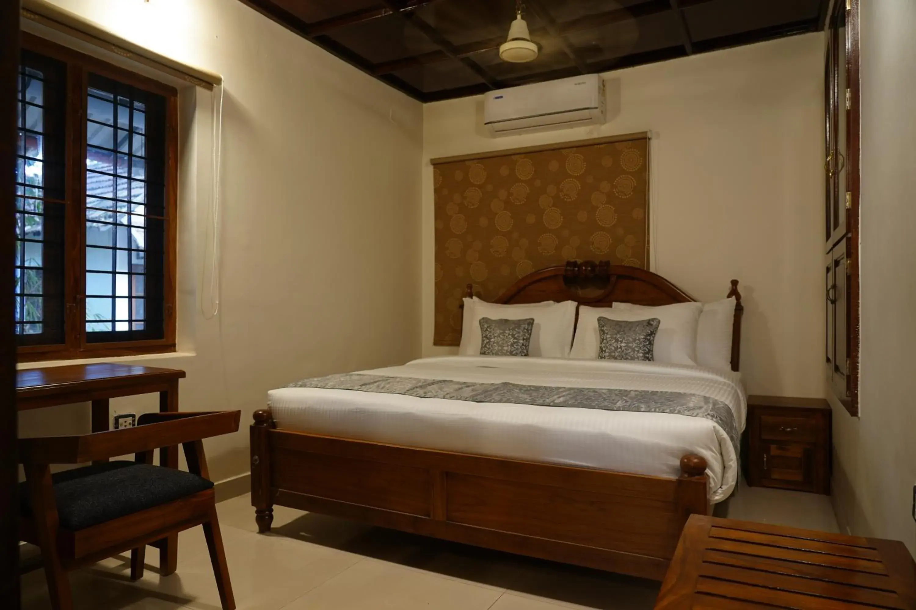 Heritage Deluxe in Alfred Place Heritage Deluxe in Alfred Place