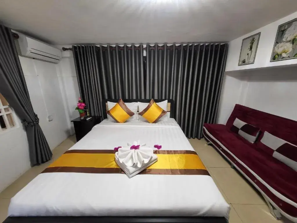 Standard Double Room with No Window in Sun Chakra Boutique Hotel - 50m to Museum & Royal Palace & Walking street Standard Double Room with No Window in Sun Chakra Boutique Hotel - 50m to Museum & Royal Palace & Walking street