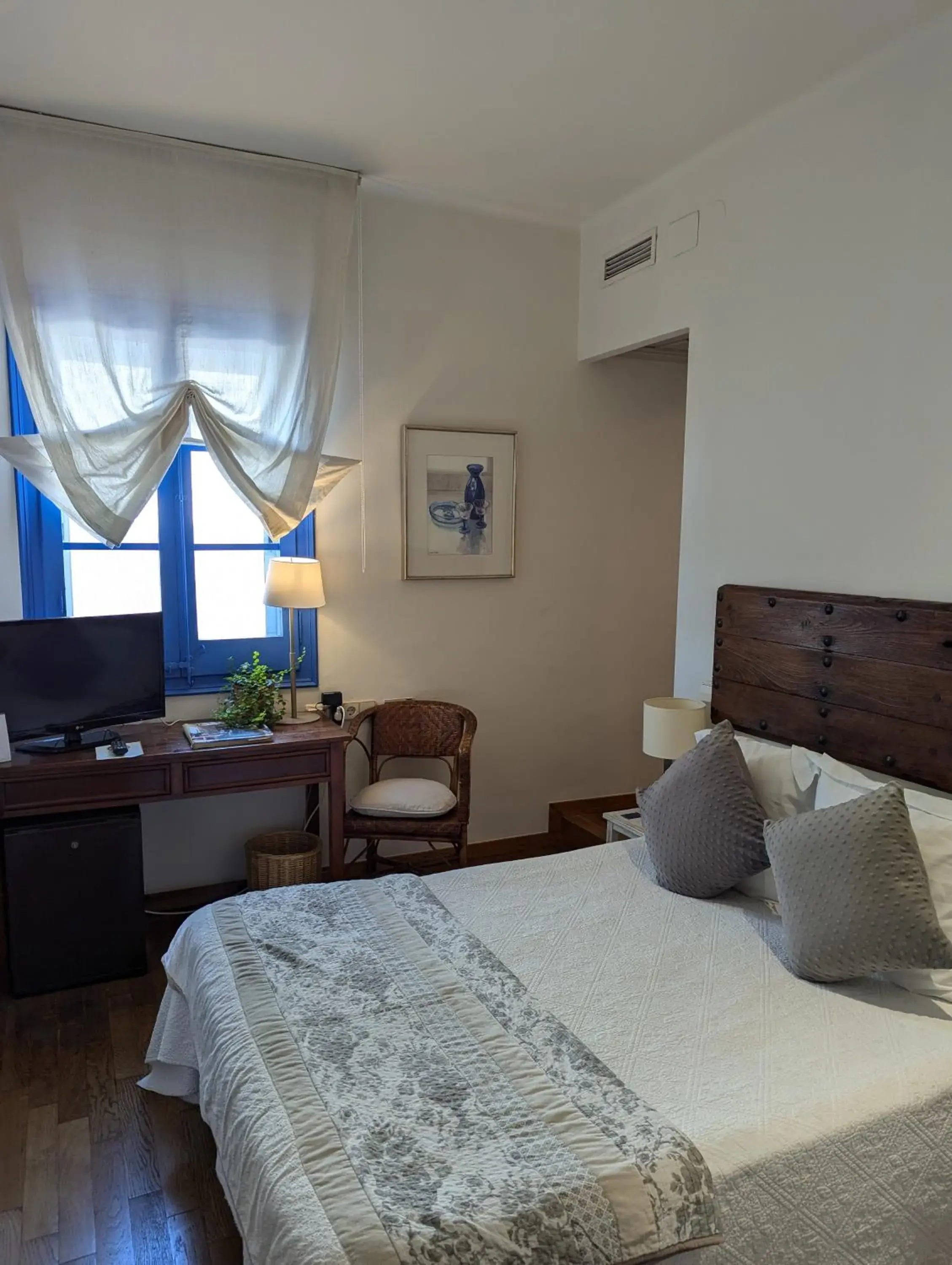 Standard Queen Room in Hostal de la Plaça - Hotel Boutique Standard Queen Room in Hostal de la Plaça - Hotel Boutique