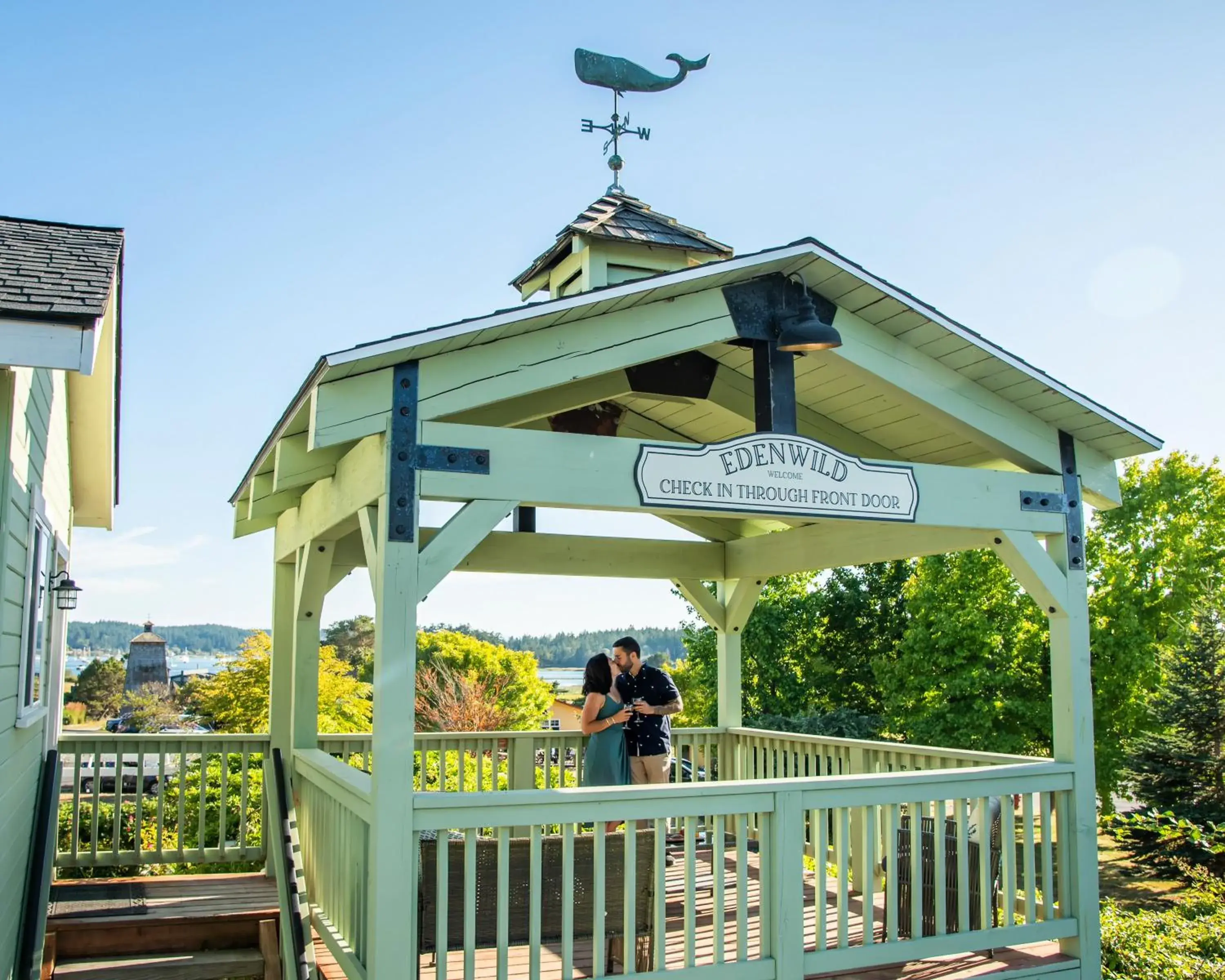 Suite with Sea View in The Edenwild Boutique Inn Suite with Sea View in The Edenwild Boutique Inn