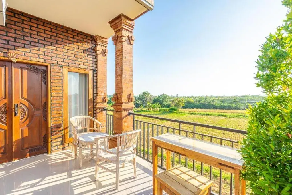 Deluxe Double Room in Pondok Lulik Seseh Beach Deluxe Double Room in Pondok Lulik Seseh Beach