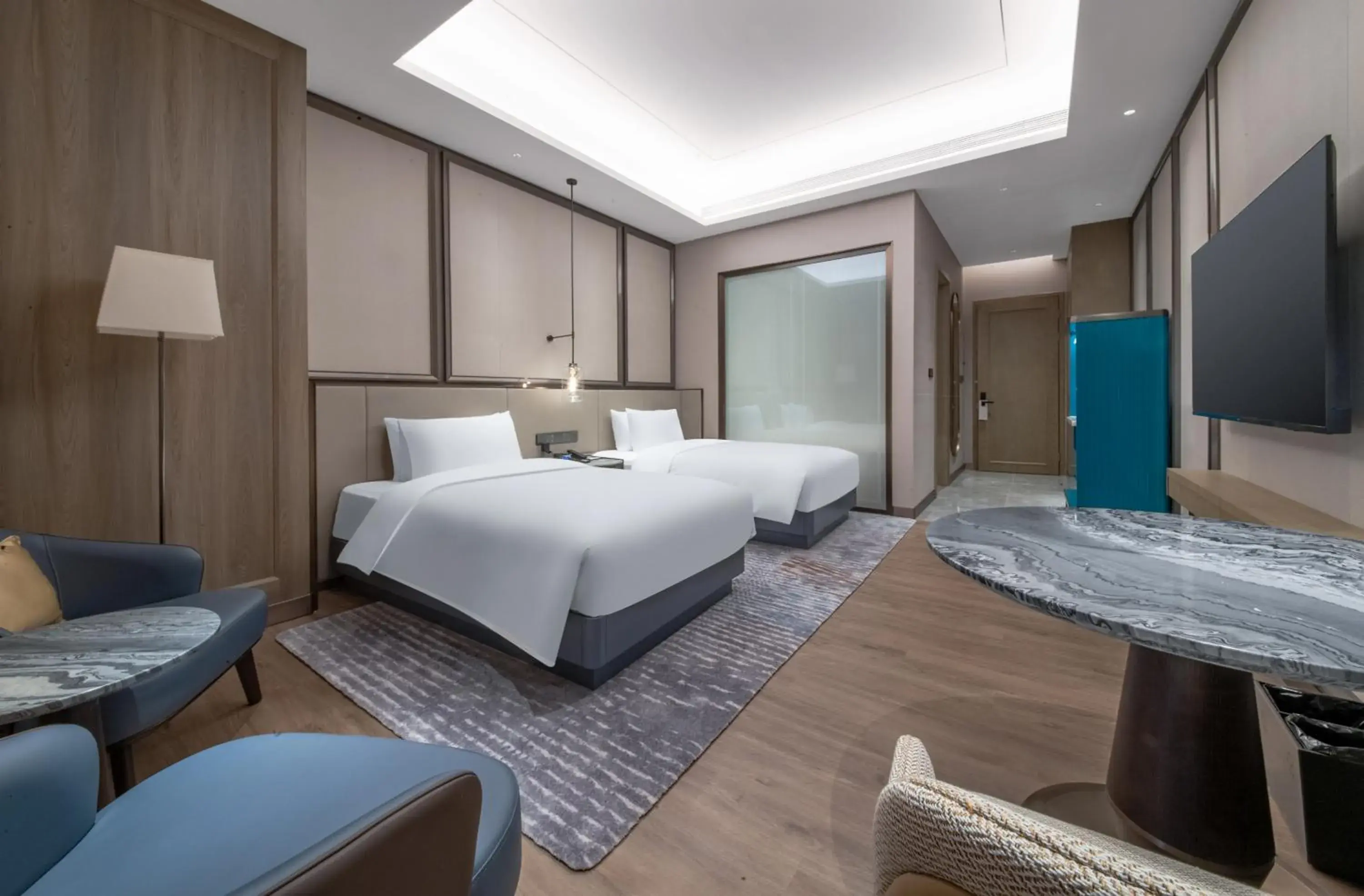 Standard Double Room with Two Double Beds in Crowne Plaza Hangzhou Linping by IHG Standard Double Room with Two Double Beds in Crowne Plaza Hangzhou Linping by IHG