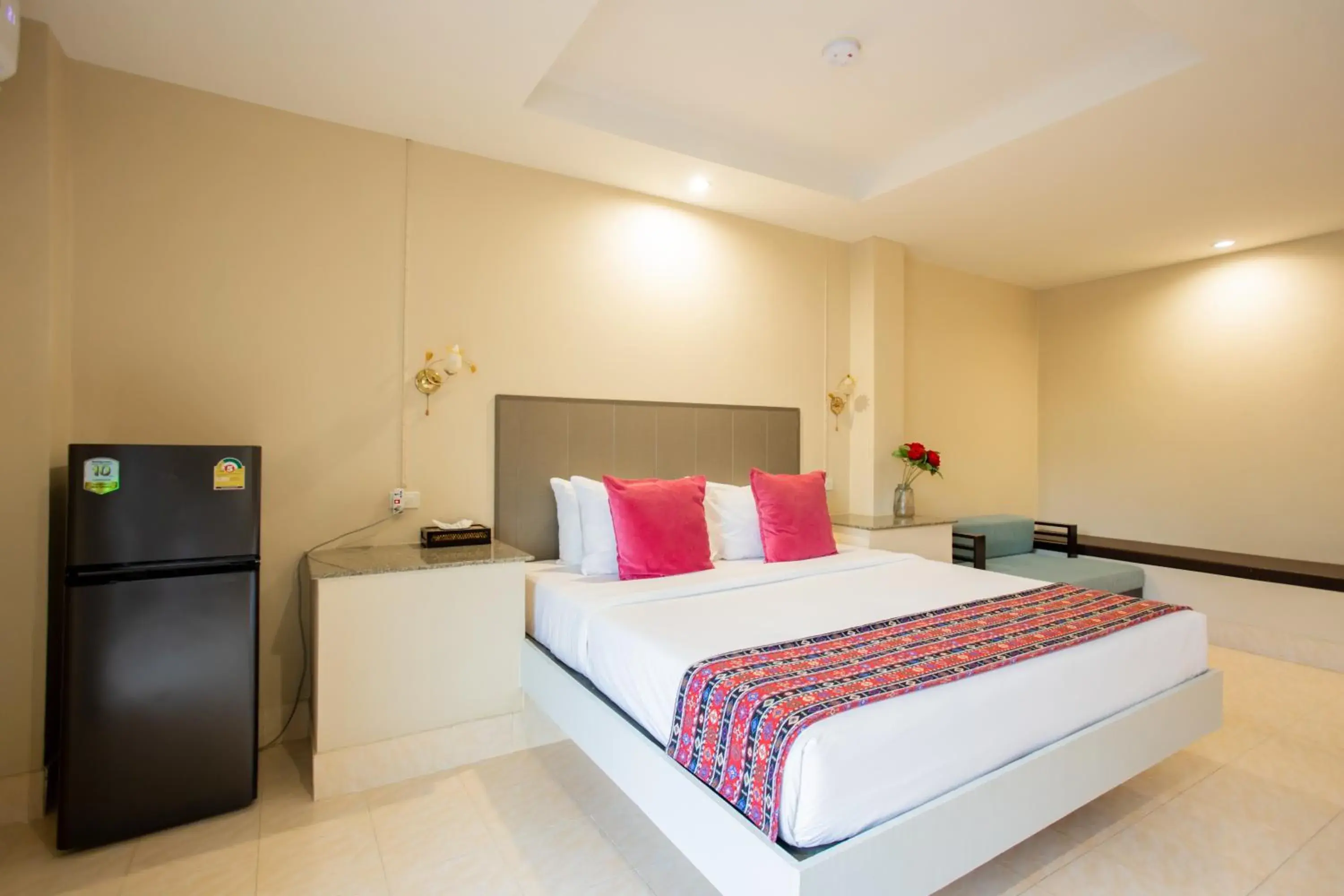 Deluxe King Studio in Tri's Miracle Kata Beach Side Deluxe King Studio in Tri's Miracle Kata Beach Side