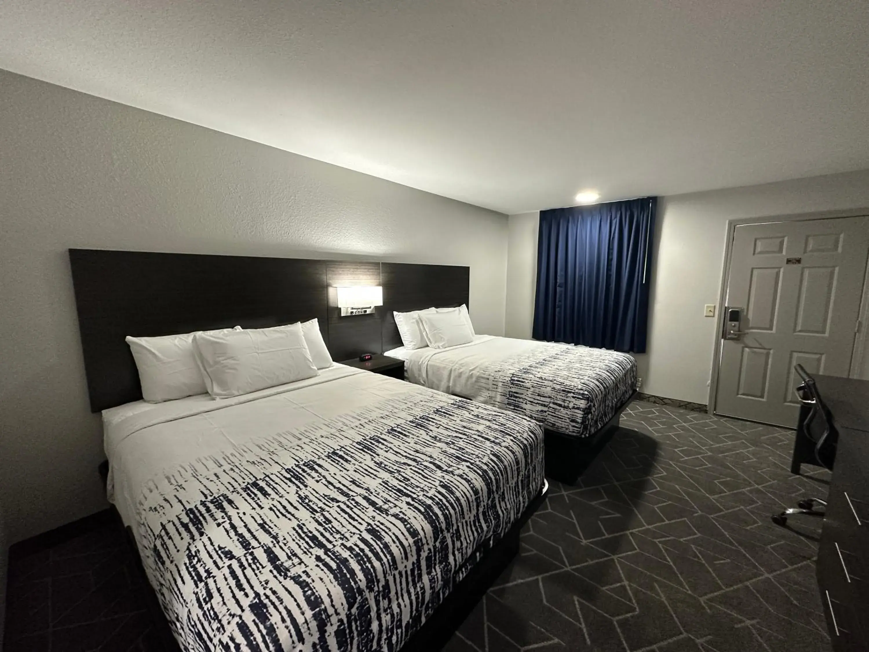 Queen Room with Two Queen Beds Non-Smoking in Budget Inn Muskogee Queen Room with Two Queen Beds Non-Smoking in Budget Inn Muskogee