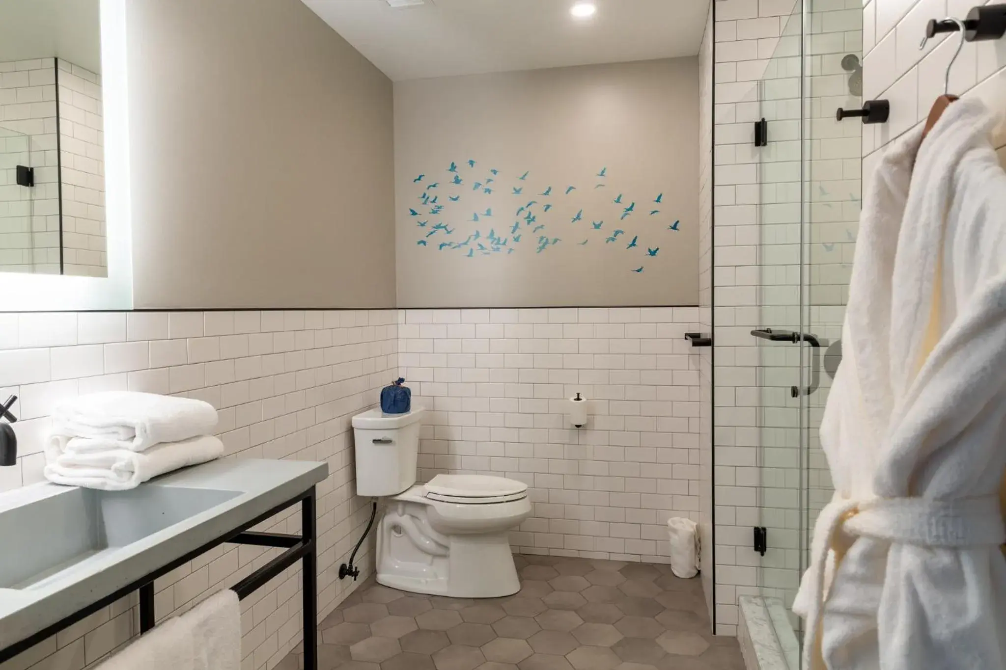 Queen Room with Two Queen Beds and River View in voco James Newbury Hudson Valley by IHG Queen Room with Two Queen Beds and River View in voco James Newbury Hudson Valley by IHG