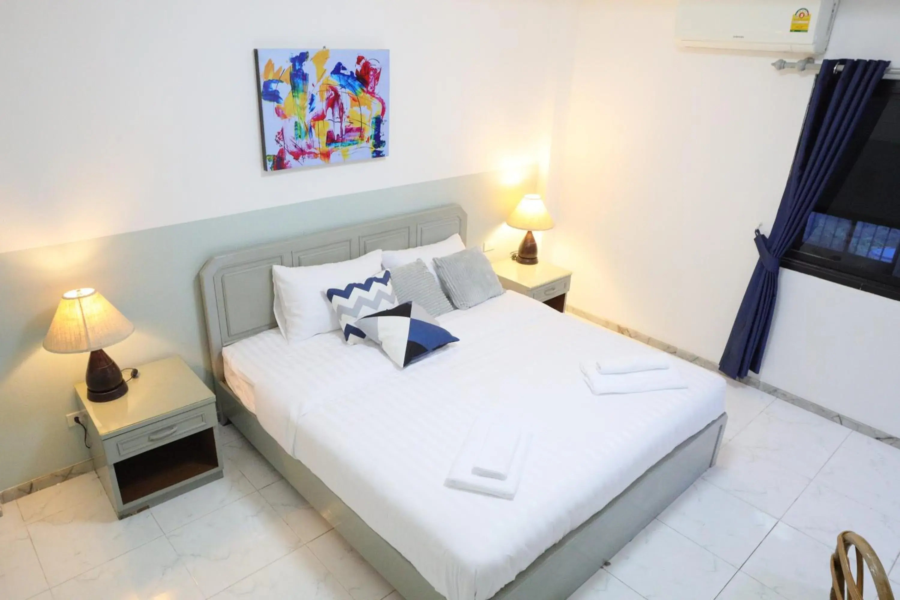 Standard Double Room in Aloft Hotel and Hostel Pattaya Standard Double Room in Aloft Hotel and Hostel Pattaya