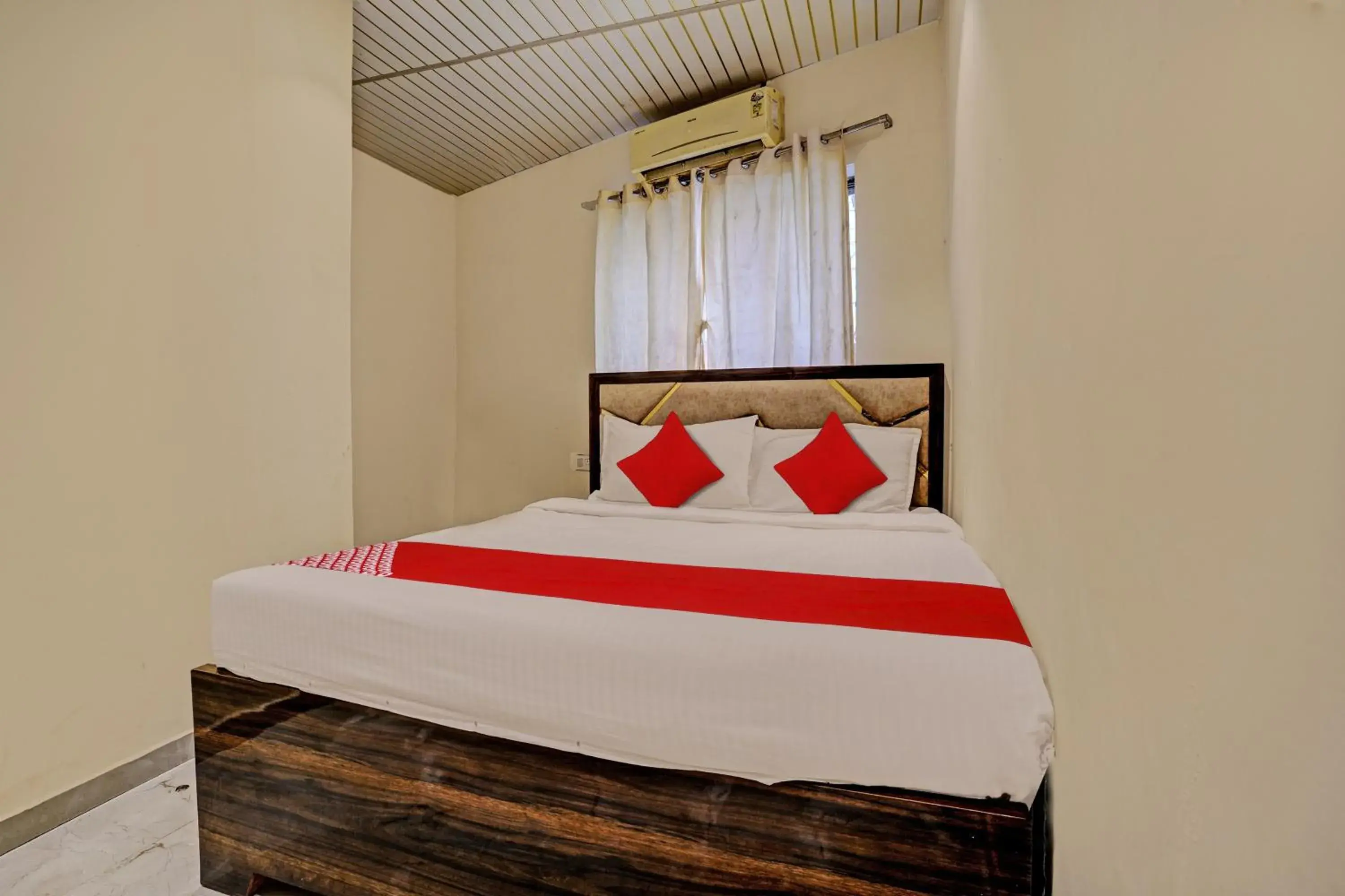 Standard Double Room - single occupancy in Hotel O NK Grand Standard Double Room - single occupancy in Hotel O NK Grand