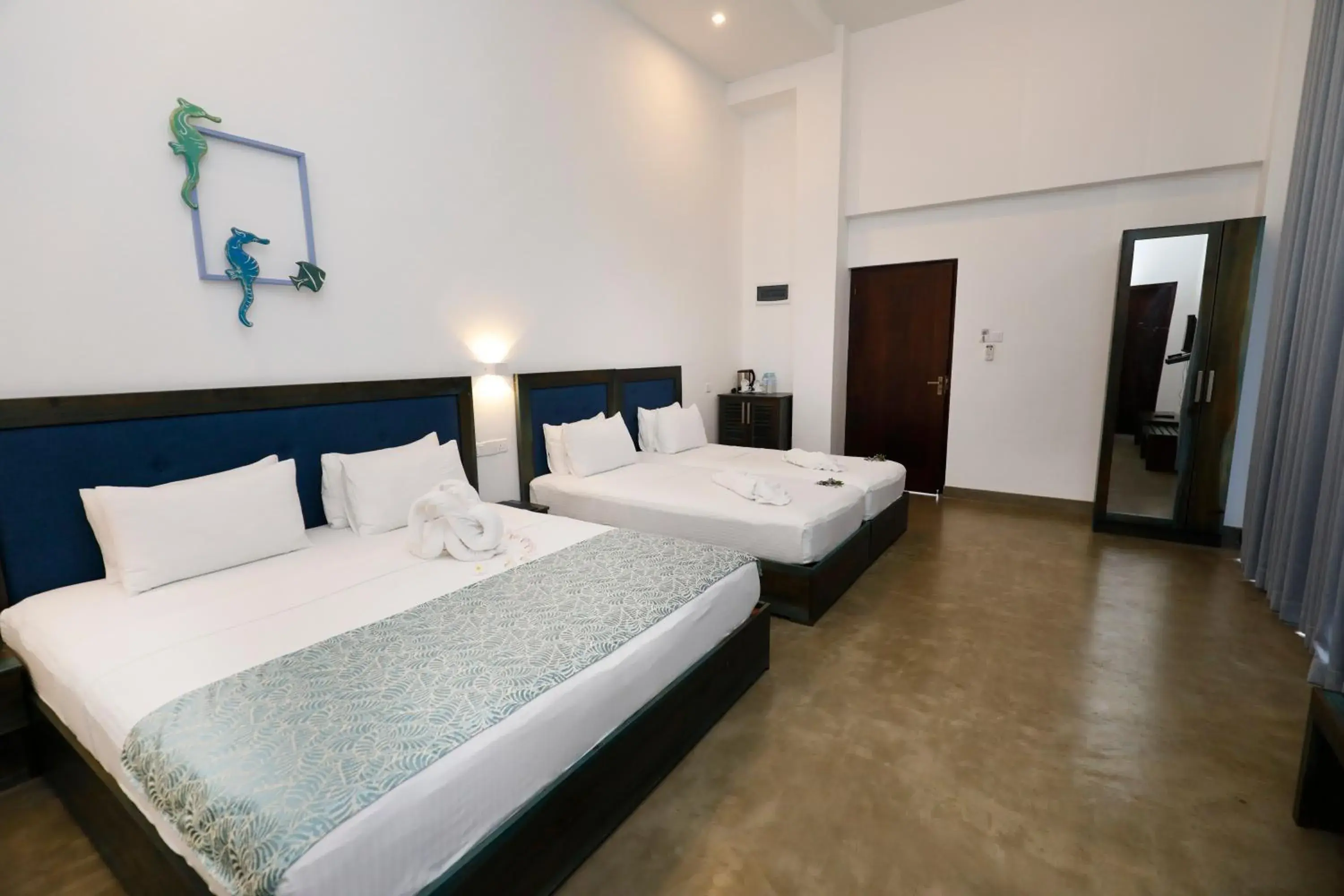 Quadruple Room with Balcony in Somerset Mirissa Blue Quadruple Room with Balcony in Somerset Mirissa Blue