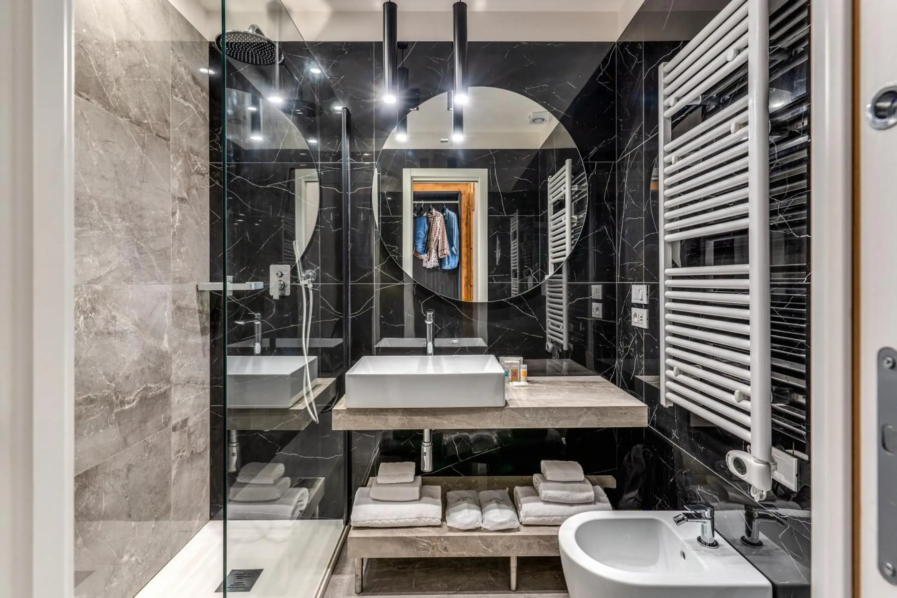 Queen Room in Arenula Suites Queen Room in Arenula Suites