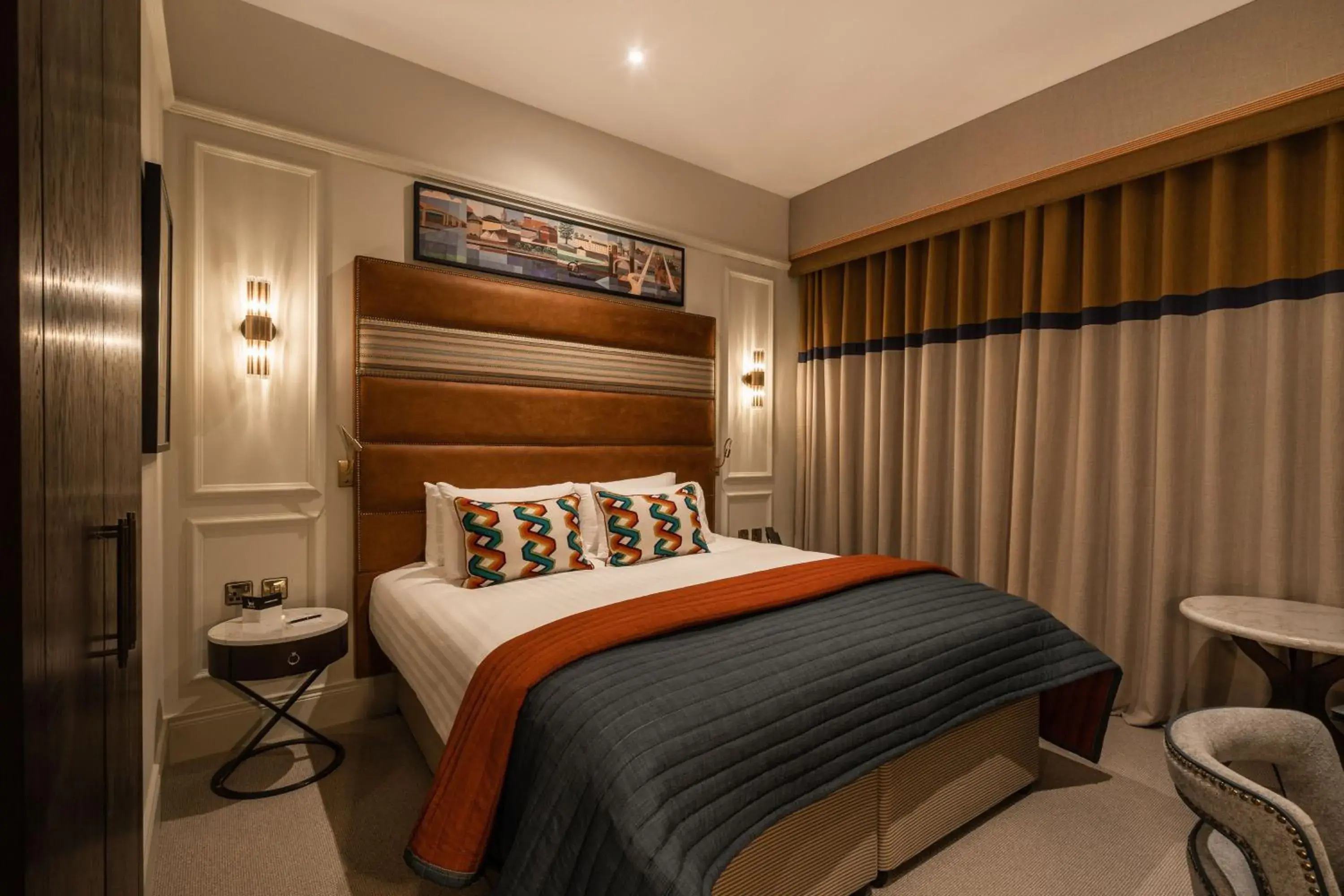 Superior Double Room in The Ebrington Hotel Superior Double Room in The Ebrington Hotel