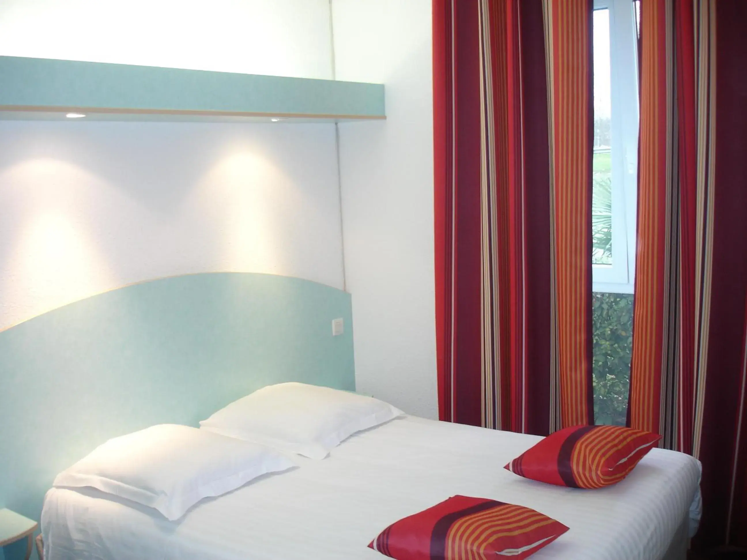 Standard Double Room - single occupancy in Agape Hotel Niort- Bessines Standard Double Room - single occupancy in Agape Hotel Niort- Bessines