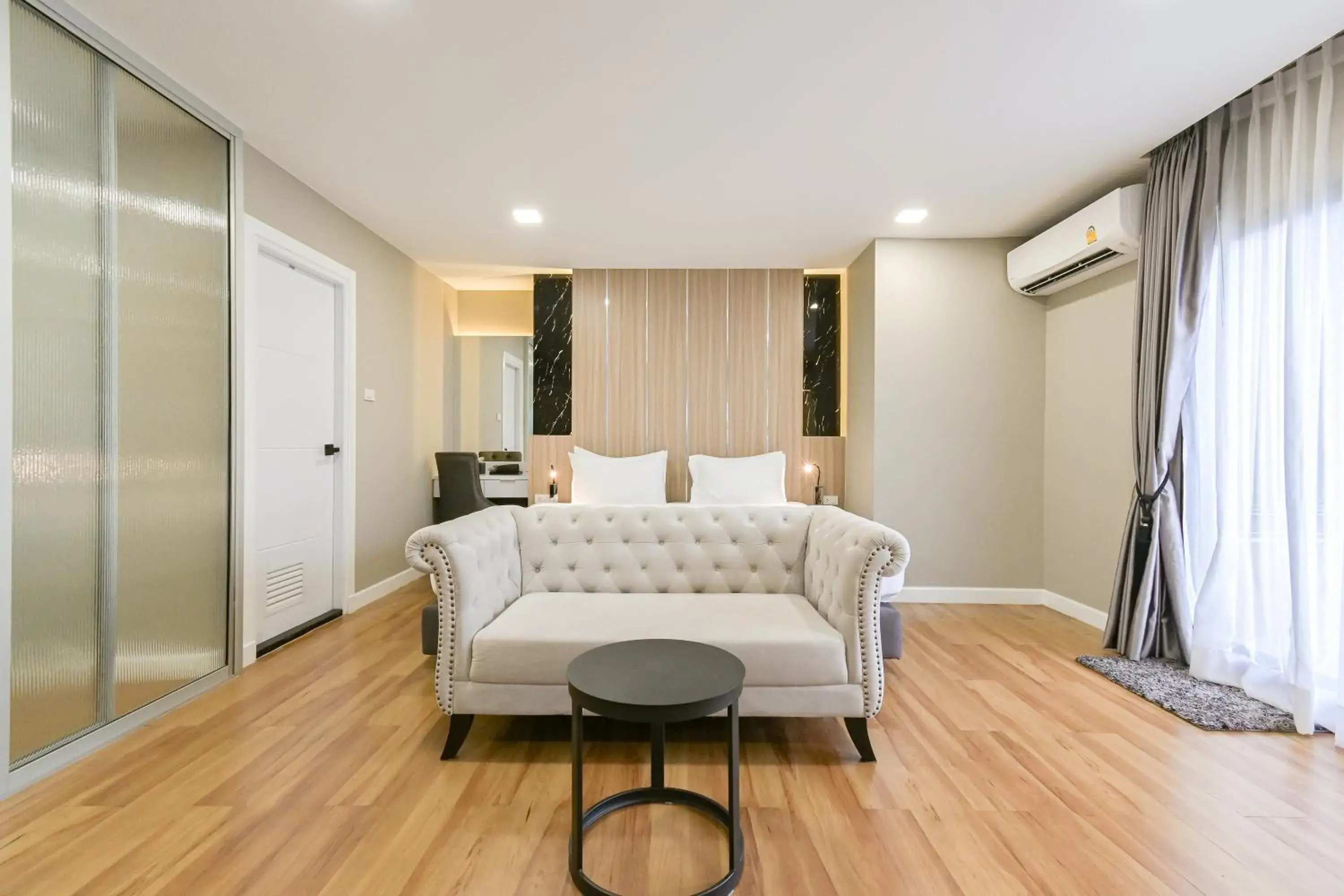 Family Suite with Jacuzzi in Shewin de Bangkok Family Suite with Jacuzzi in Shewin de Bangkok