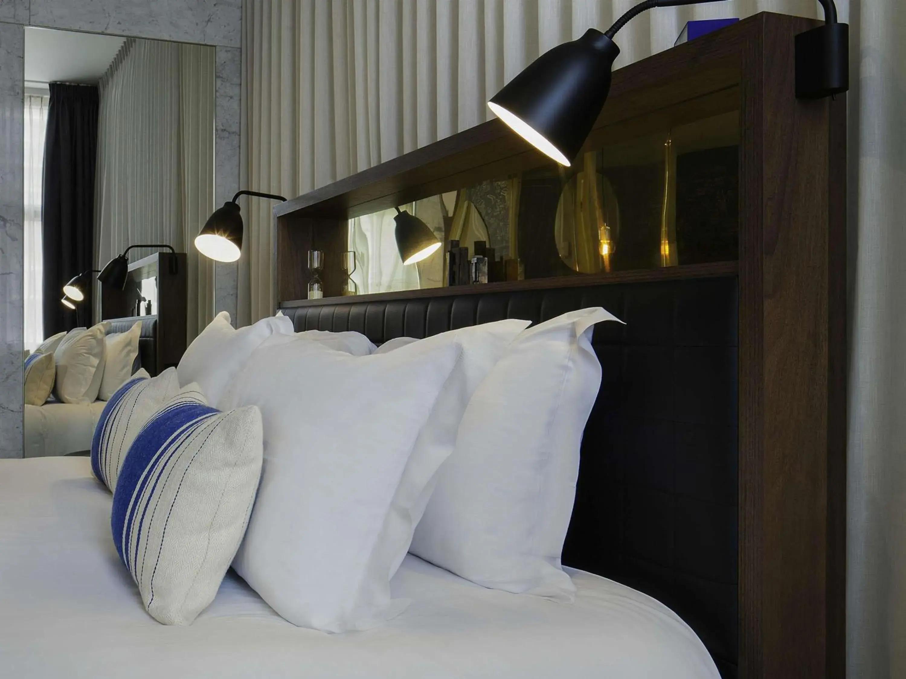 Superior Twin Room in INK Hotel Amsterdam - MGallery Collection Superior Twin Room in INK Hotel Amsterdam - MGallery Collection