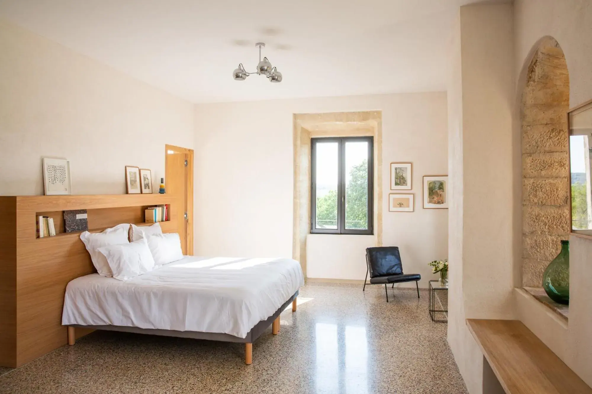 Family Suite with Balcony - single occupancy in Prieuré Saint-Nicolas - Les Maisons Family Suite with Balcony - single occupancy in Prieuré Saint-Nicolas - Les Maisons