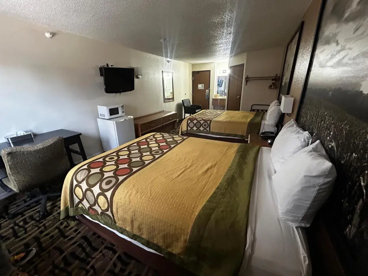 2 Queen Beds Non-Smoking in OYO West Point Inn 2 Queen Beds Non-Smoking in OYO West Point Inn