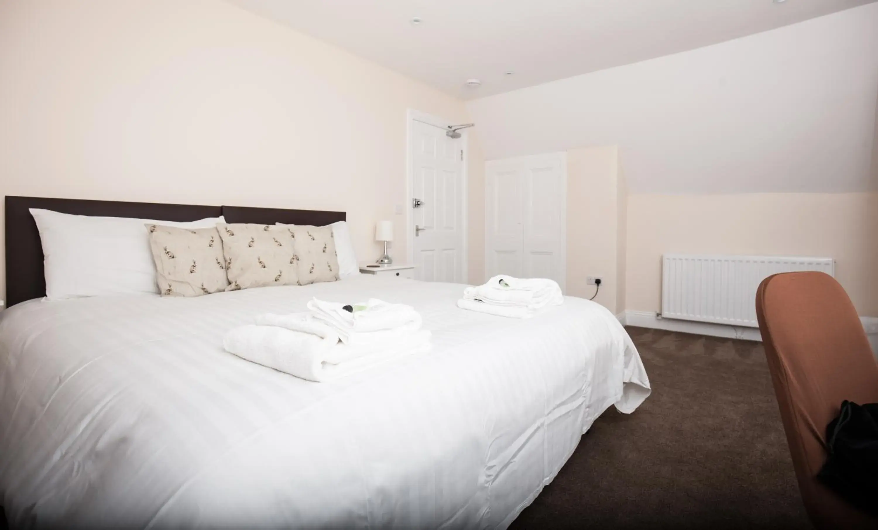 Economy Quadruple Room in Bridge Hotel Brandon Economy Quadruple Room in Bridge Hotel Brandon