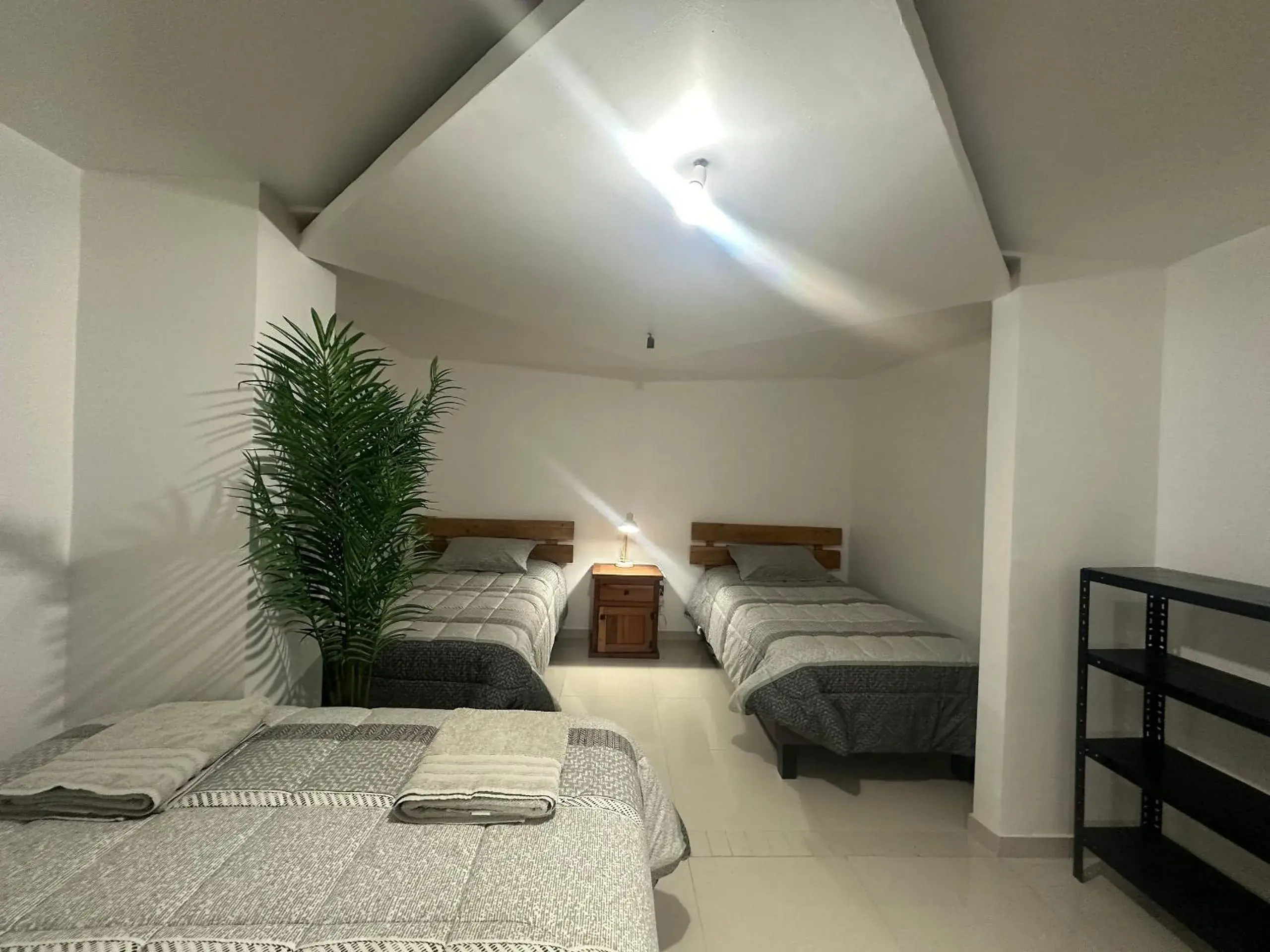 Mixed Dormitory Room in Hotel Inside Santiago, Diseñado para ti. Mixed Dormitory Room in Hotel Inside Santiago, Diseñado para ti.