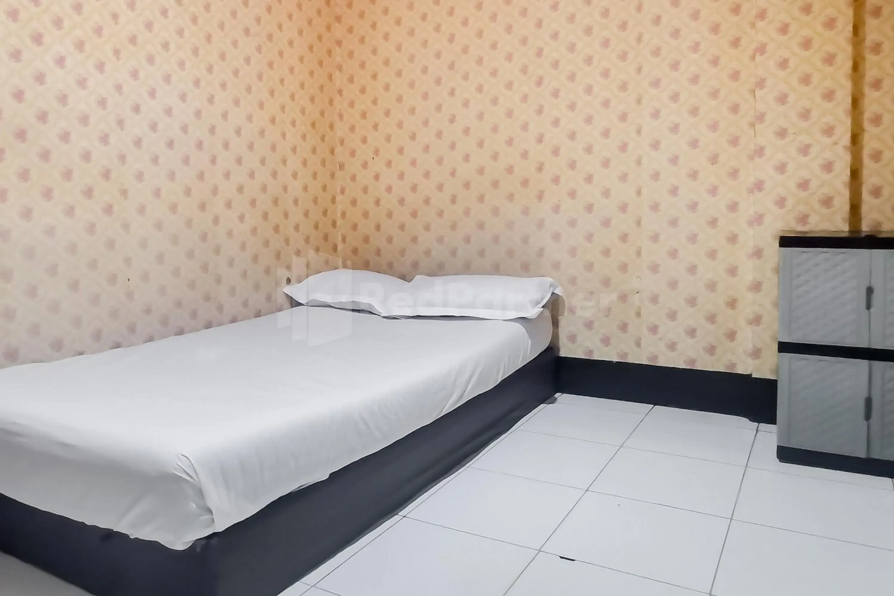 Tangki Residence 2 RedPartner Tangki Residence 2 RedPartner