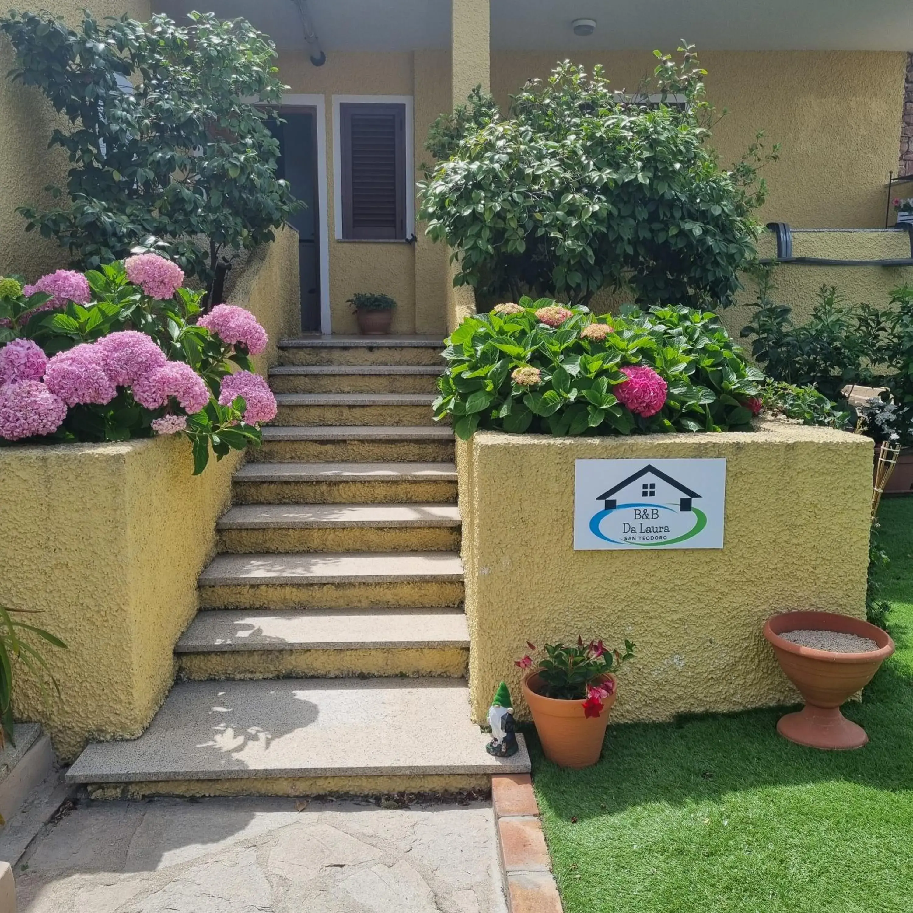 Double Room in B&B Da Laura San Teodoro Double Room in B&B Da Laura San Teodoro