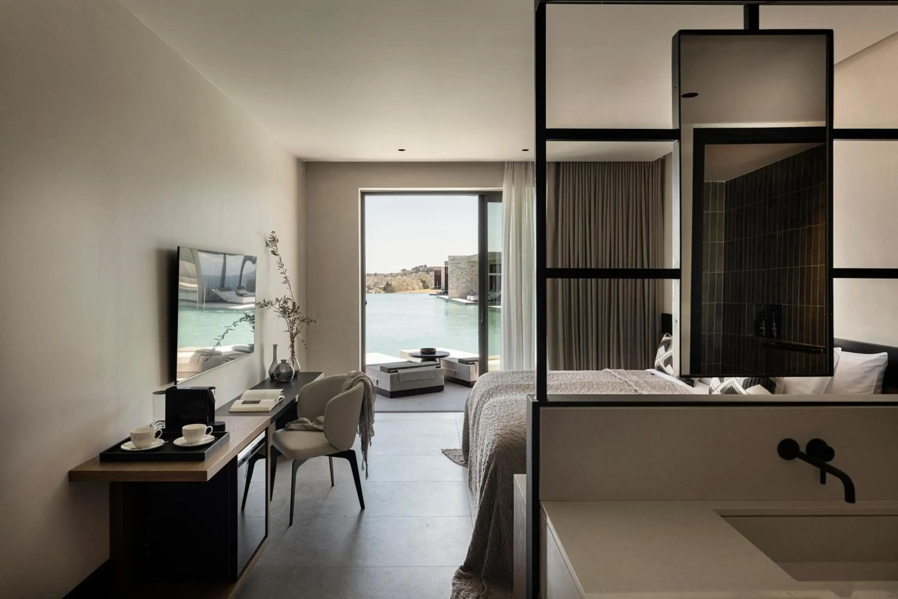 Superior Swim-up Suite in King Jason Zante – Designed for Adults Superior Swim-up Suite in King Jason Zante – Designed for Adults