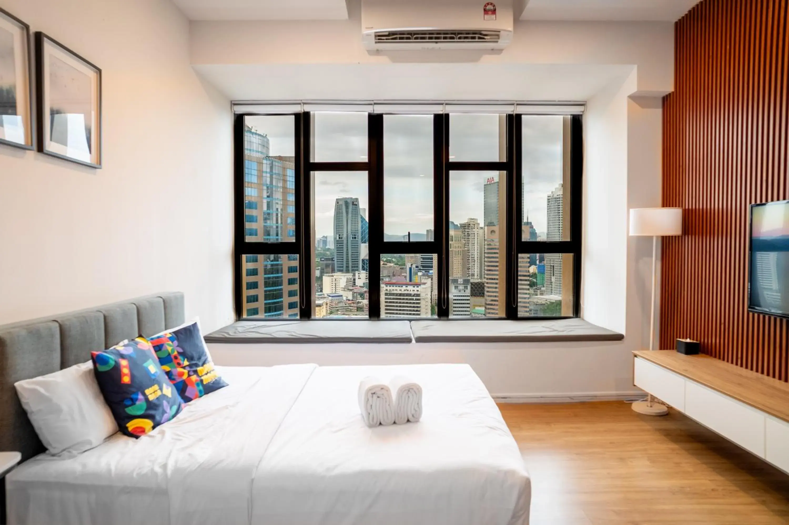 Deluxe Triple Room in Ceylonz Leisure Suites KLCC Deluxe Triple Room in Ceylonz Leisure Suites KLCC