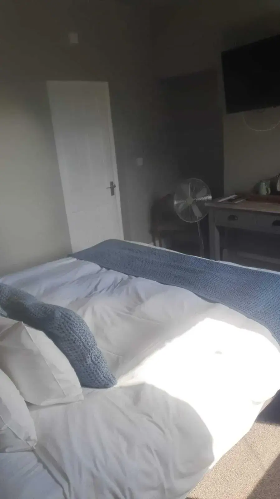 Standard Twin Room in The Kings Head Inn, home of The Acle Steak Standard Twin Room in The Kings Head Inn, home of The Acle Steak