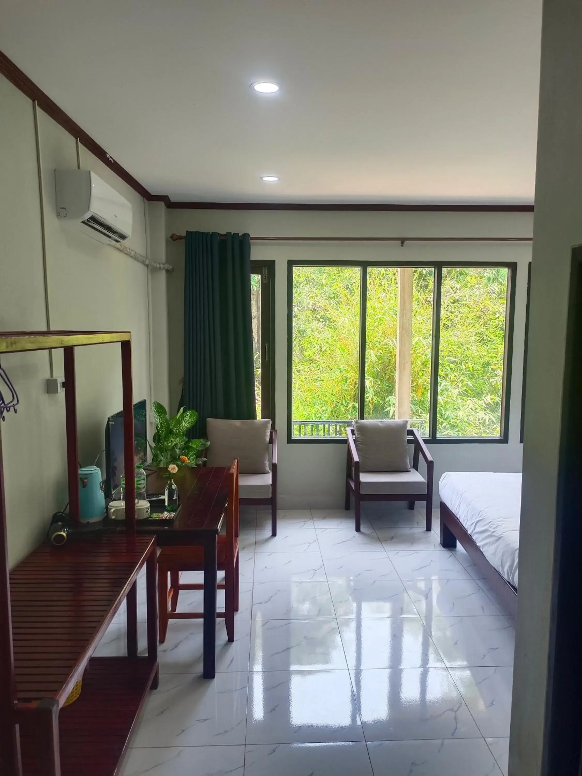 Double Room with Garden View in Vang Vieng Champa Hotel Double Room with Garden View in Vang Vieng Champa Hotel