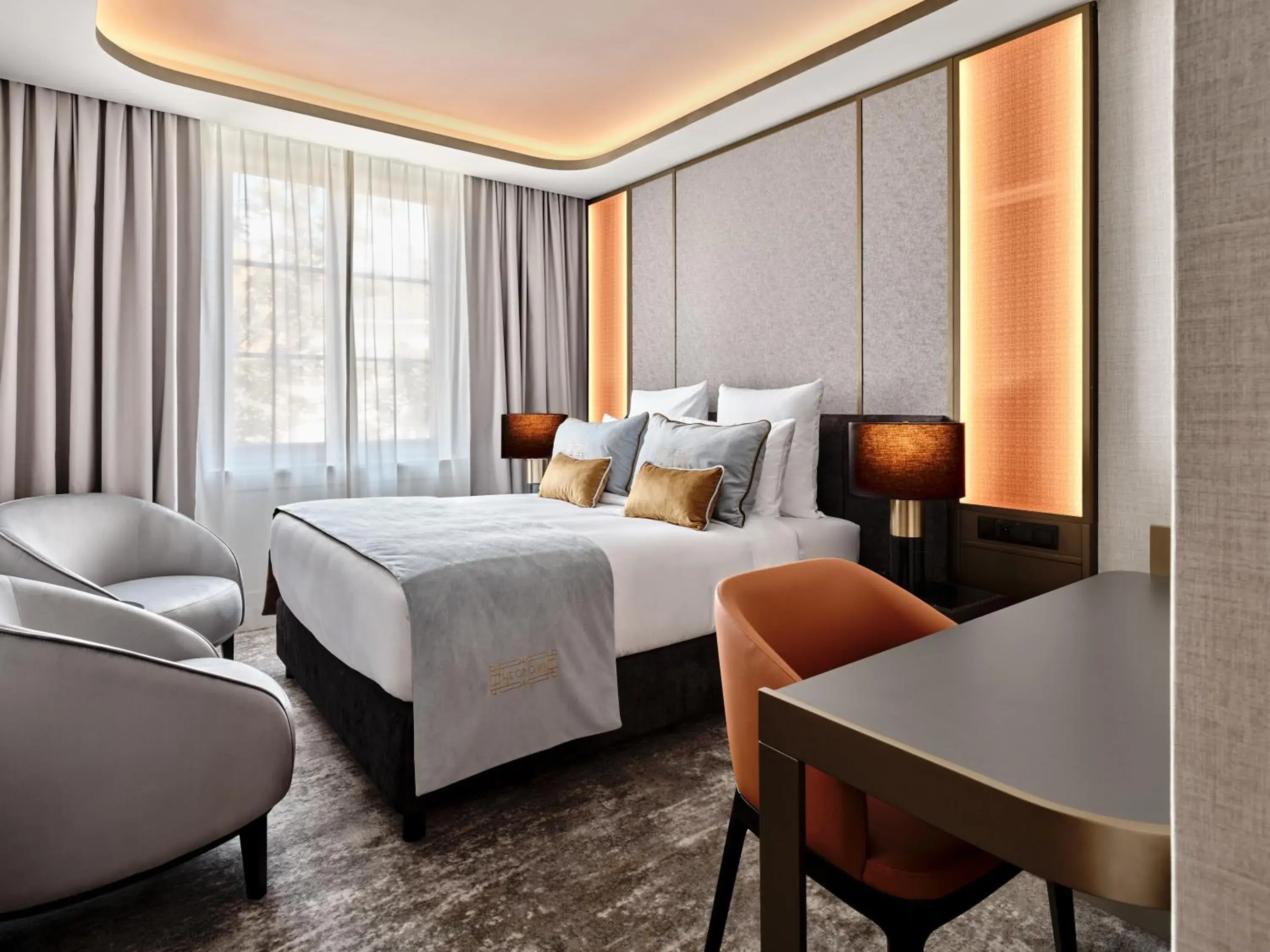 Classic Room with Double Bed in The Crown Krakow Center - Handwritten Collection ACCOR Classic Room with Double Bed in The Crown Krakow Center - Handwritten Collection ACCOR