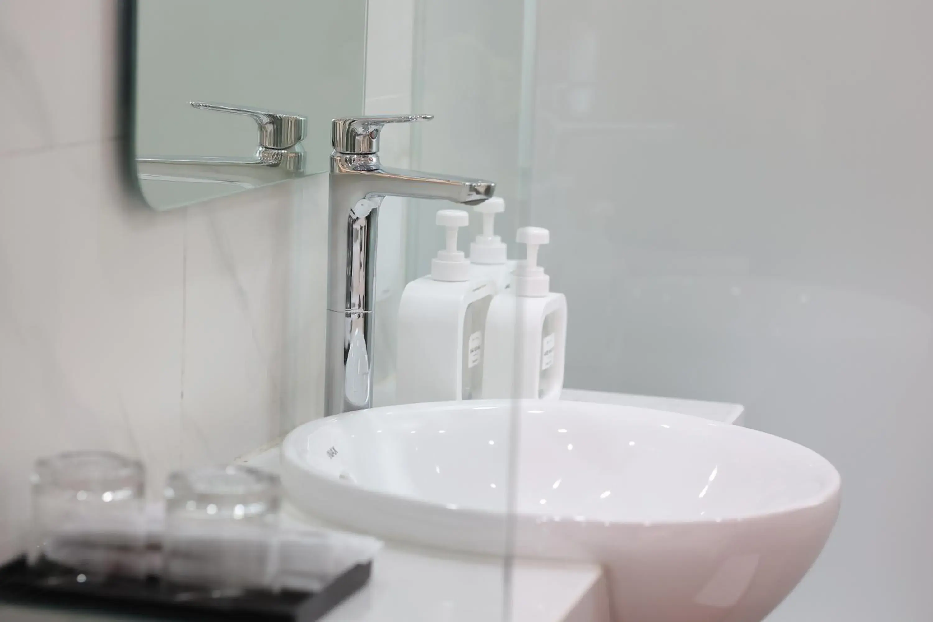 Deluxe Double or Twin Room in The Cosy Inn Hanoi Deluxe Double or Twin Room in The Cosy Inn Hanoi